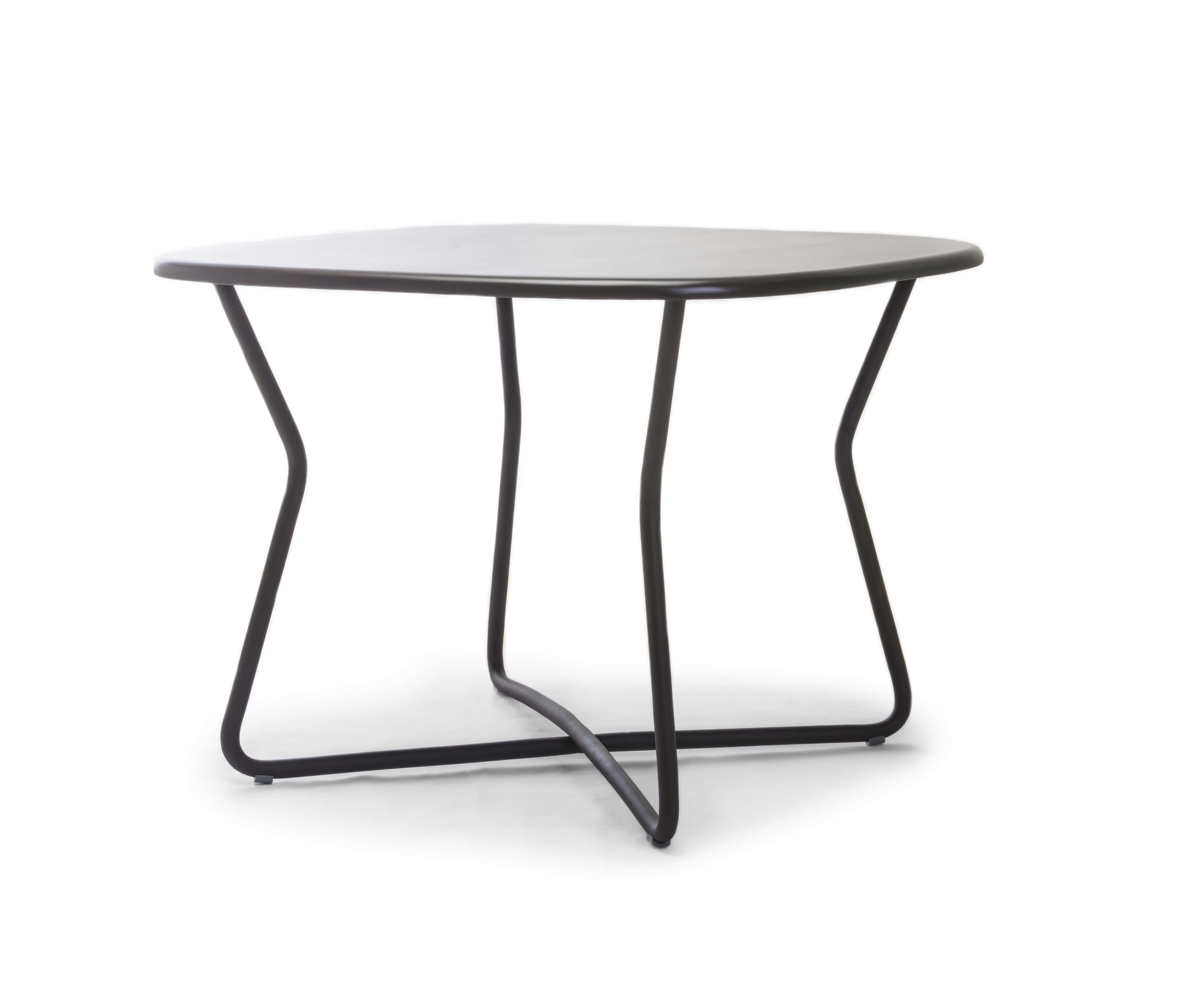 Mesa de comedor rectangular de acacia, Kenneth Cobonpue.
Materiales: Fibra de vidrio, aluminio.
Dimensiones: 73 x 100 x 100 cm.

Kenneth Cobonpue es un diseñador y fabricante de muebles multipremiado de Cebú (Filipinas). Su paso al diseño