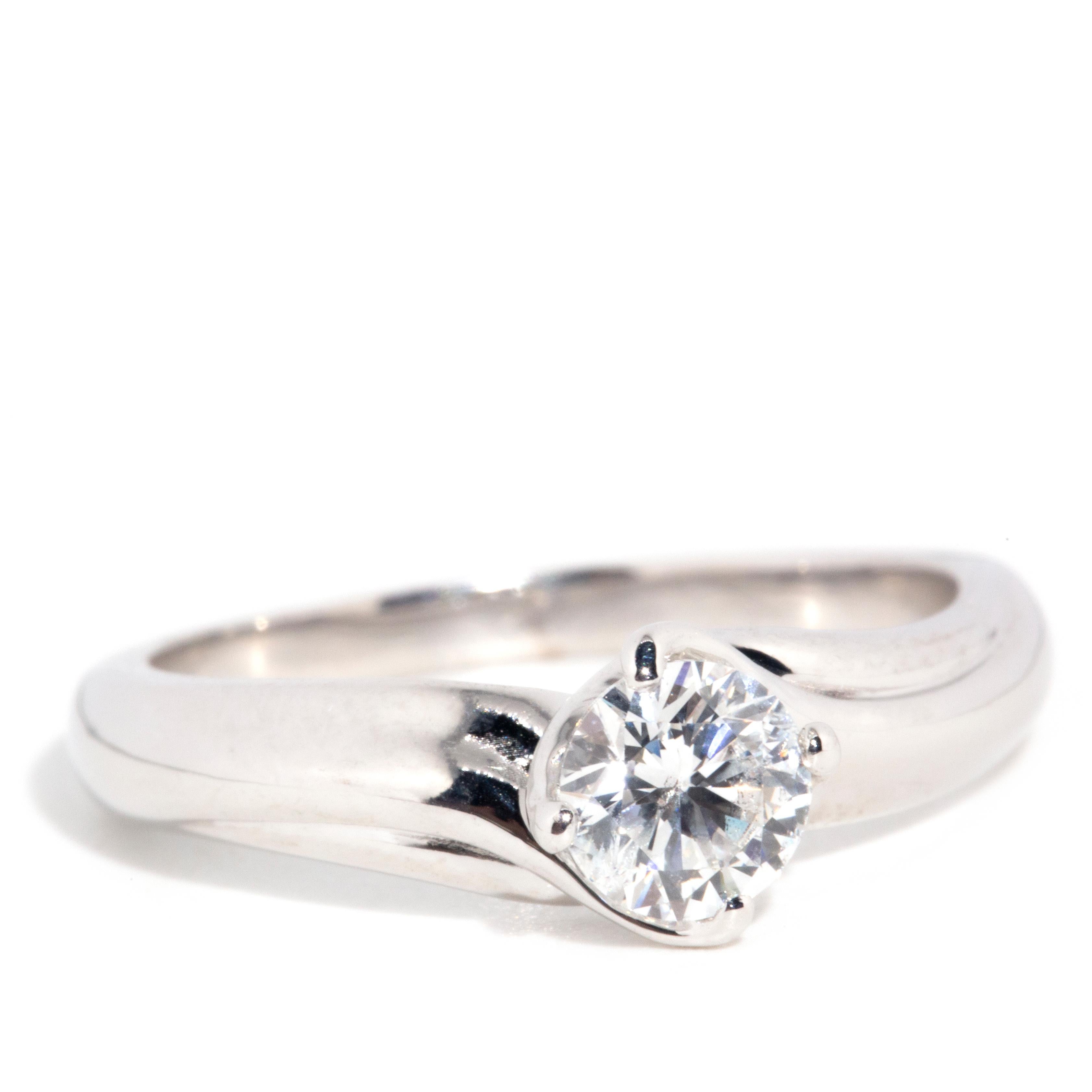 Ensemble de mariage contemporain en or blanc 18 carats avec diamants solitaires certifiés ADGL Bon état - En vente à Hamilton, AU