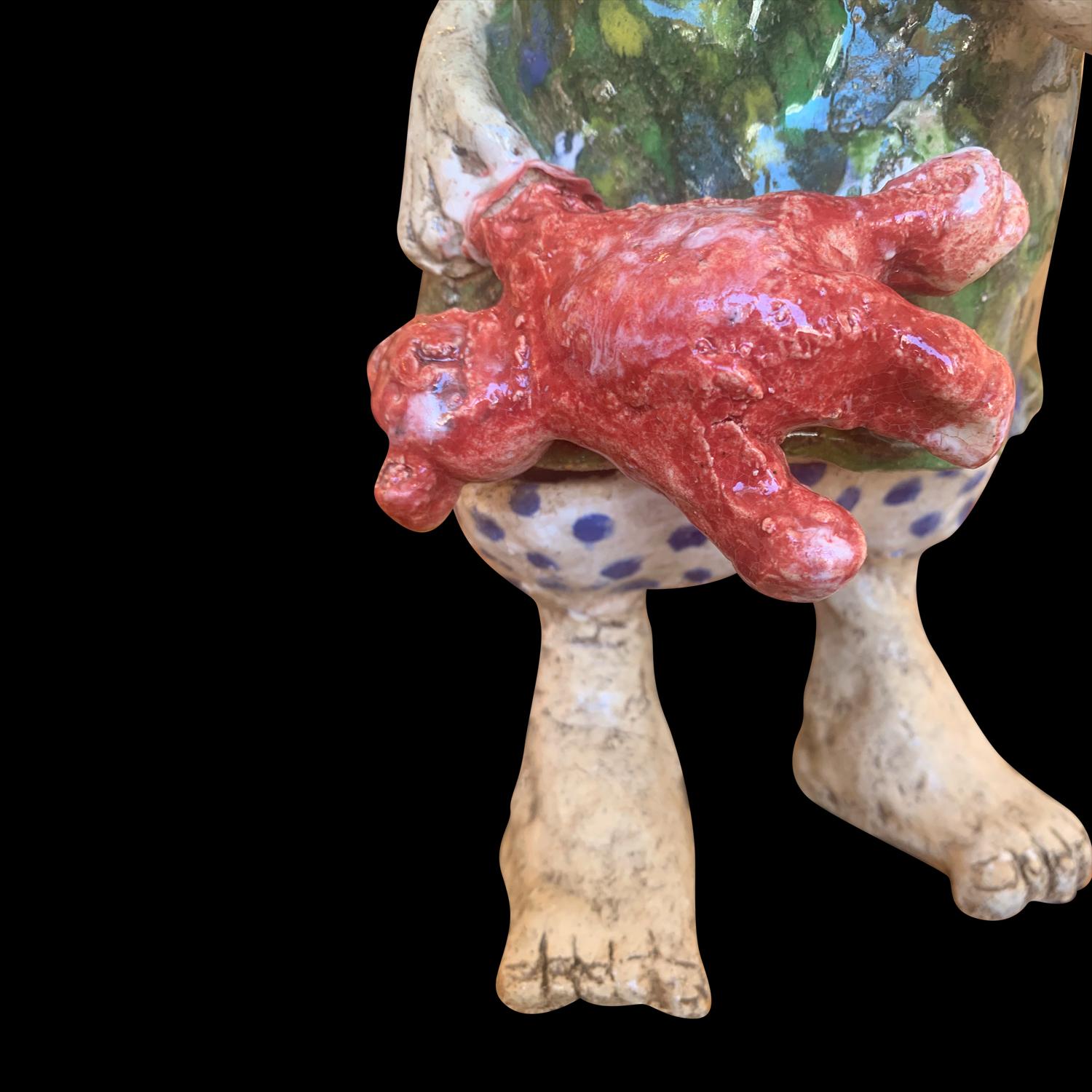 Le bambin et le nounours  Sculpture d'ours en céramique - Figuratif - 1 de 1 par Adi en vente 2