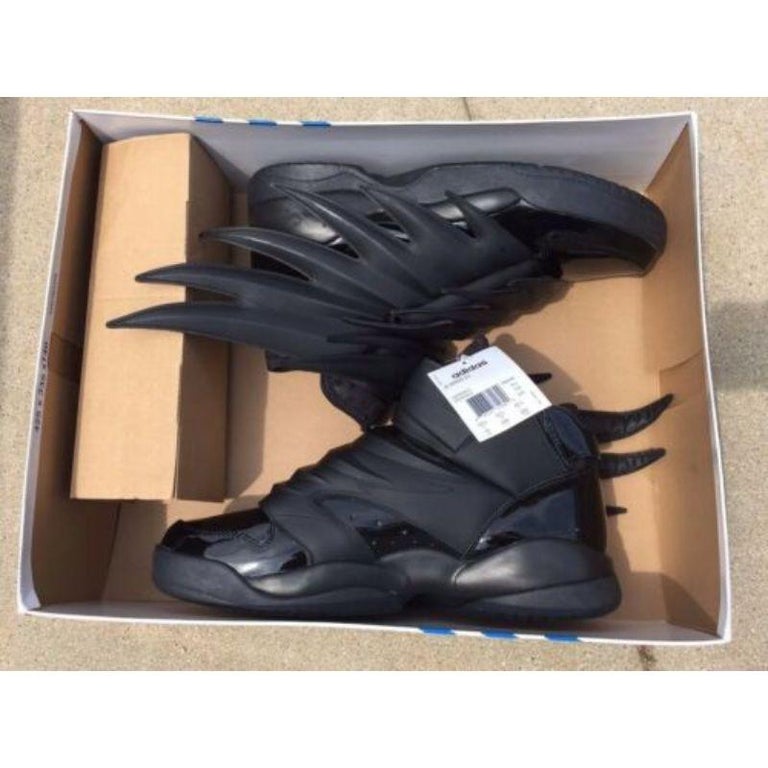 Adidas Jeremy Scott Wings 3.0 Black Dark Knight Batman Shoes Womens SZ 6  NWB For Sale at 1stDibs | adidas batman shoes