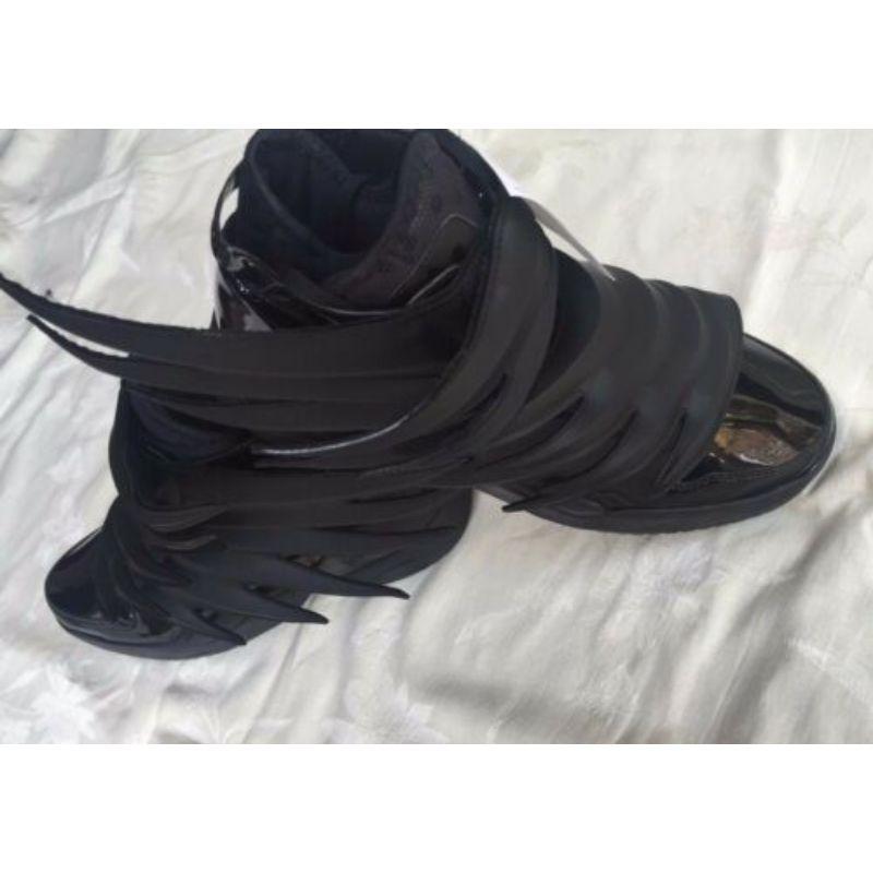 Adidas Originals Obyo Jeremy Scott Wings 3.0 Nero Cavaliere Oscuro Batman Sneakers in vendita 8