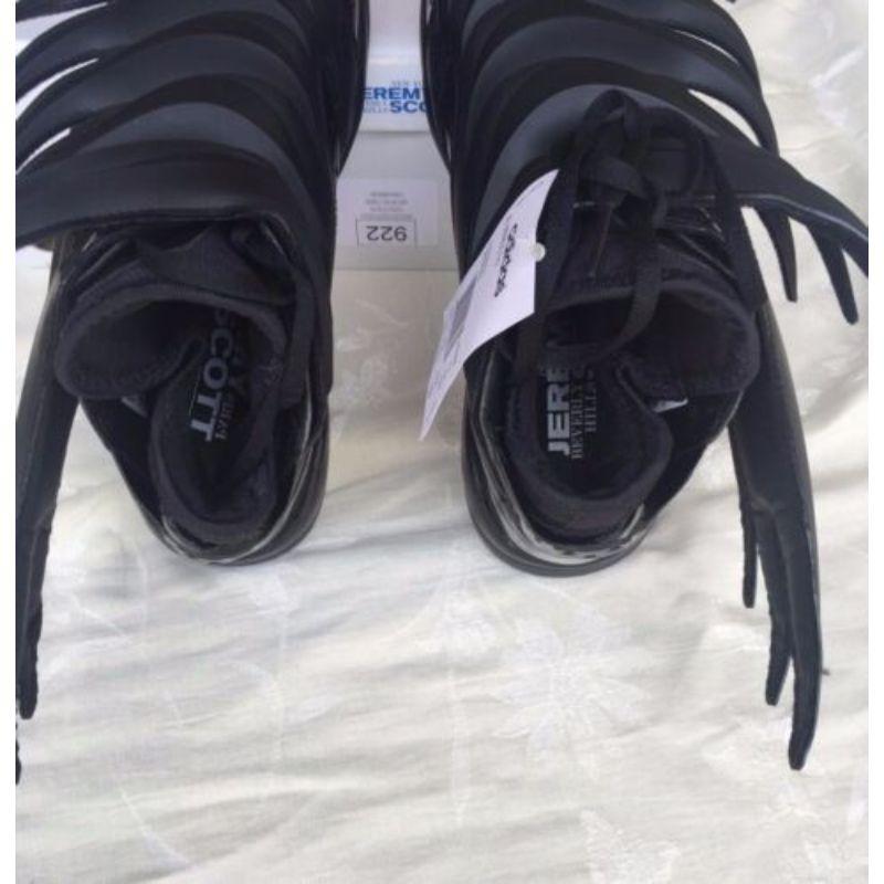 Adidas Originals Obyo Jeremy Scott Wings 3.0 Nero Cavaliere Oscuro Batman Sneakers in vendita 10