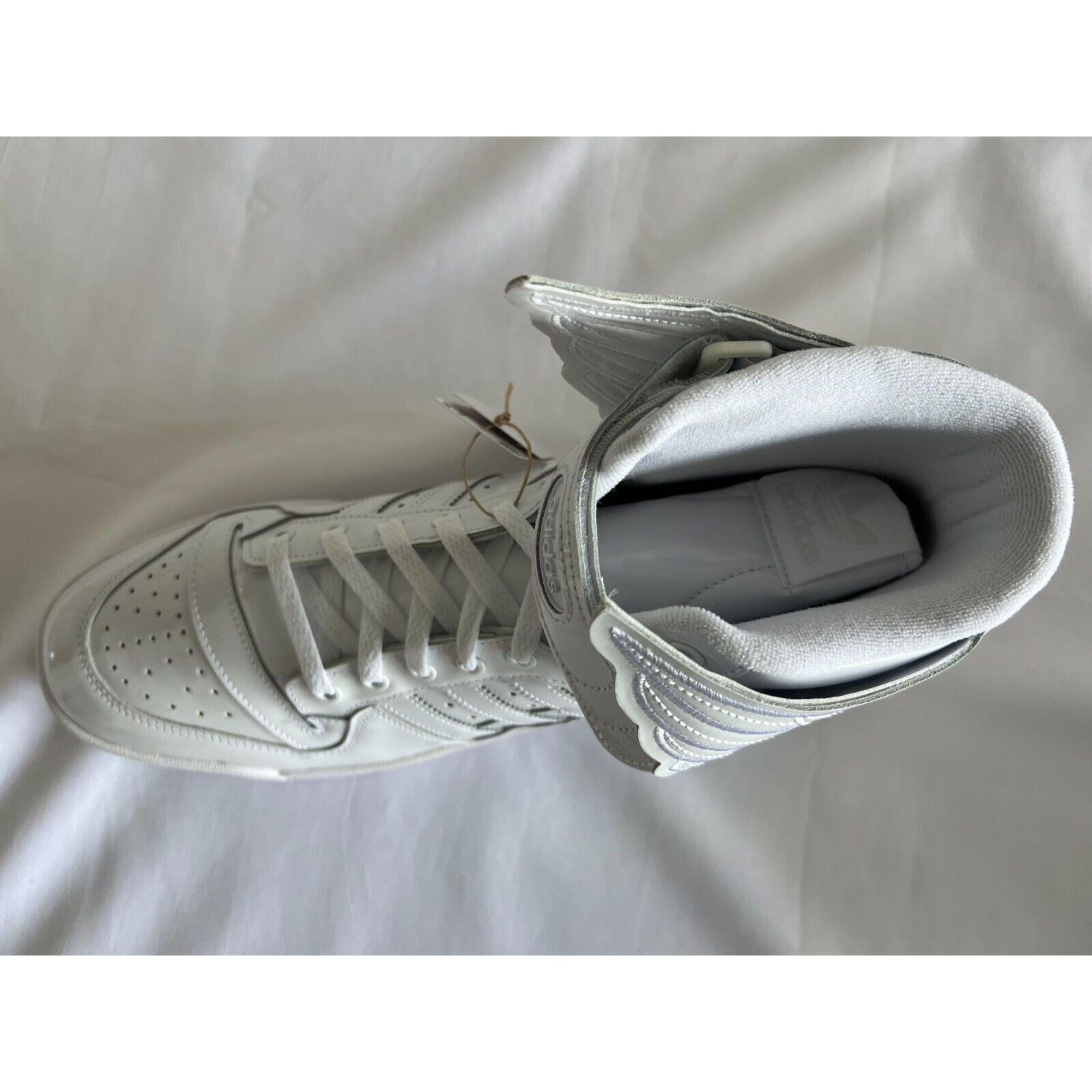 Adidas Originals ObyO Wings 4.0 Core Cloud Sneakers by Jeremy Scott, Size 12 For Sale 2
