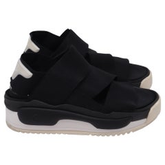 Sandali Adidas x Y-3 Hokori con cinturini elastici in poliestere nero