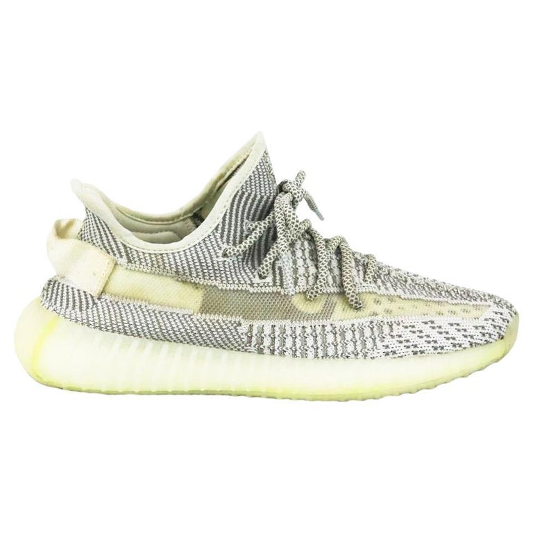 Adidas Yeezy Boost 350 V2 Primeknit Sneakers EU 39 ⅔ UK 6 US 6 ½ For Sale  at 1stDibs