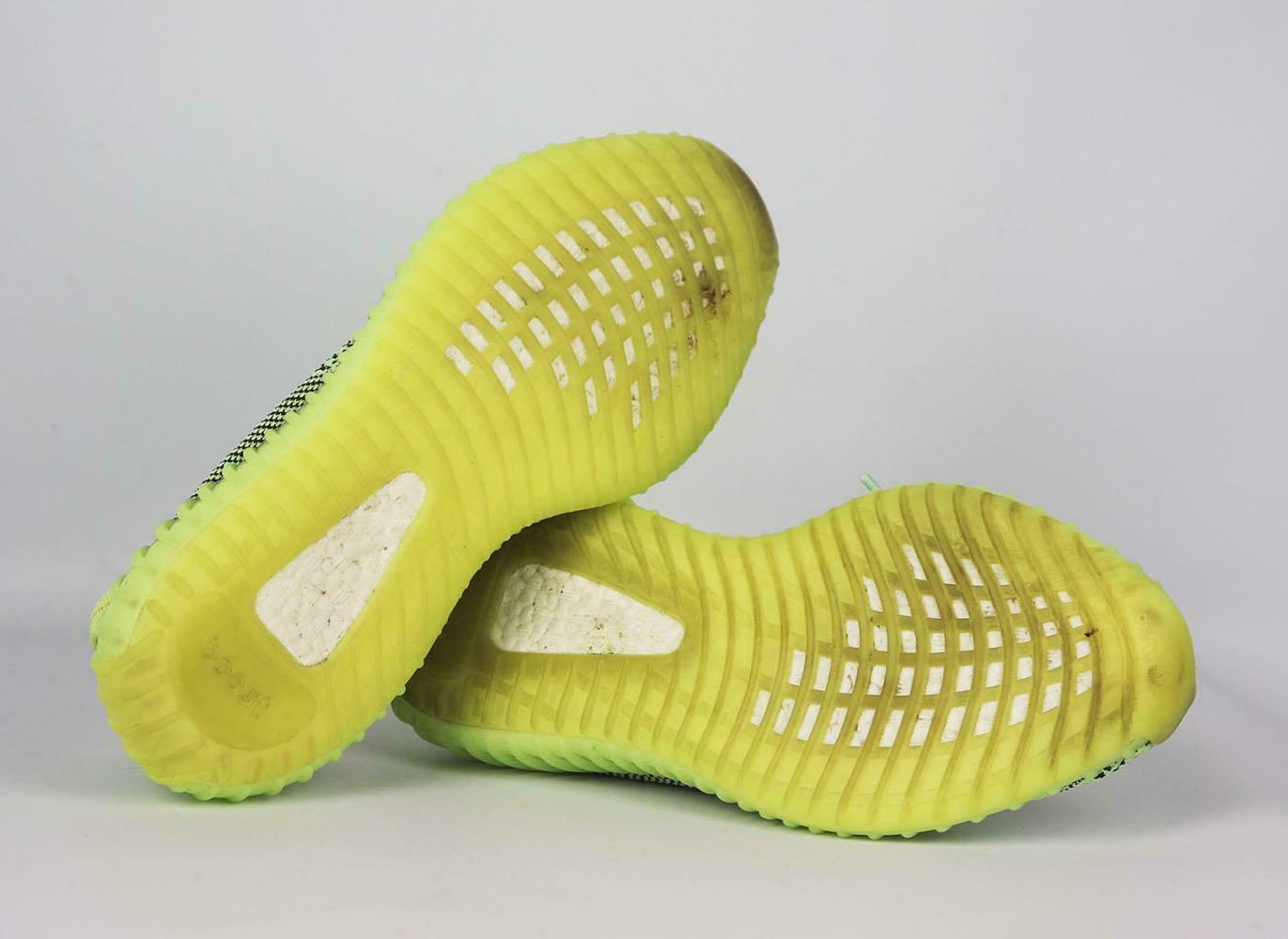 yeezy fluorescente