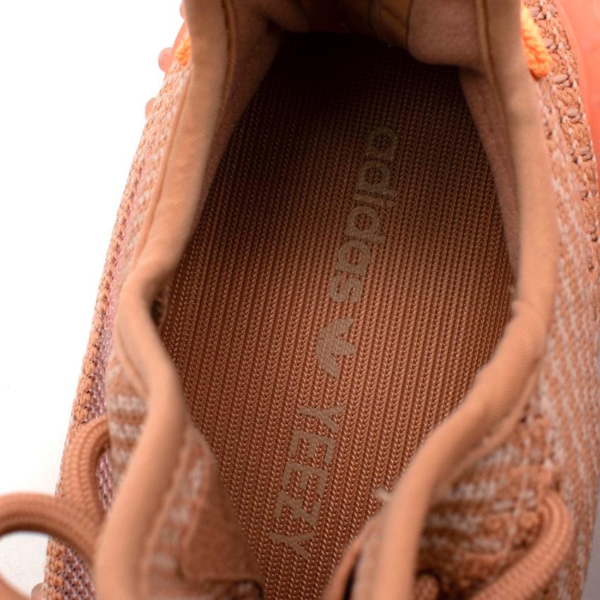 Women's or Men's Adidas Yeezy Boost 350 V2 Sneakers in Clay - Size US4.5