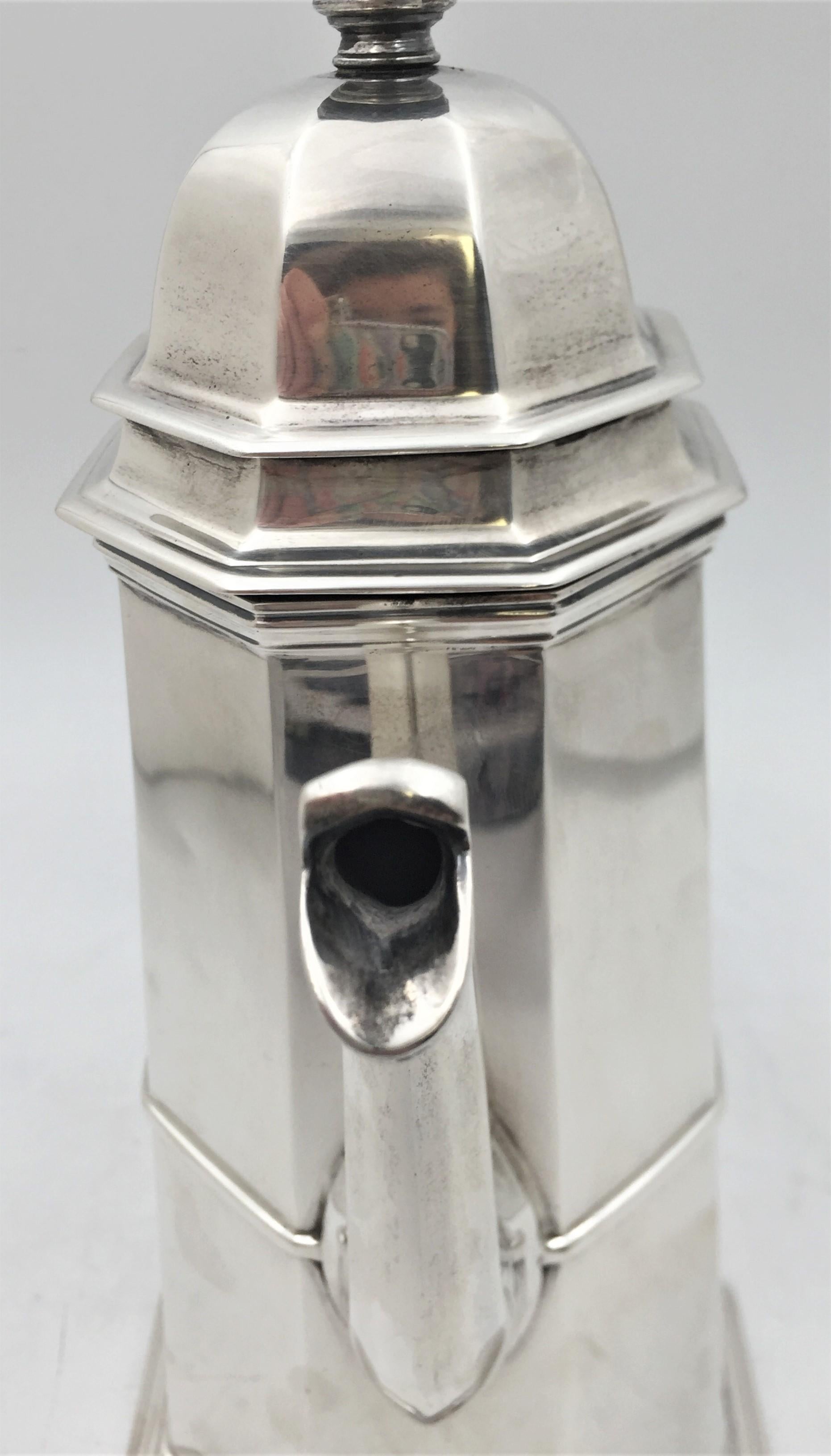 Adie English Sterling Silver 1954 Lighthouse Coffee Pot in Queen Anne Style In Good Condition For Sale In New York, NY