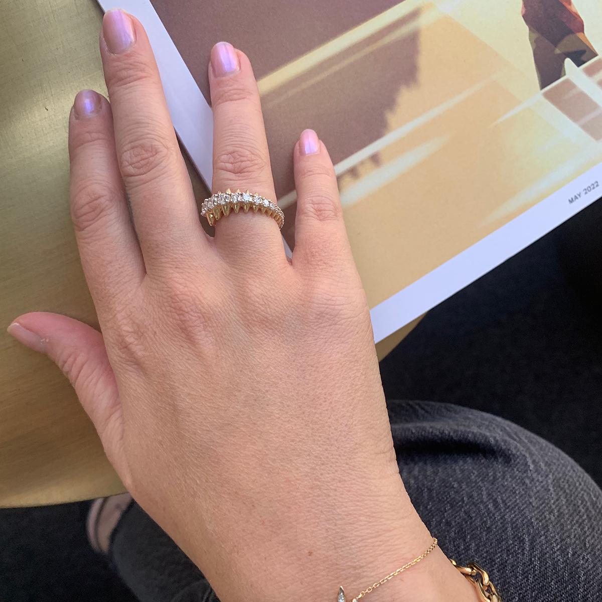 Adina Reyter Einzigartiger einzigartiger großer Diamant Spike Eternity-Ring mit Drachen im Zustand „Neu“ in Sherman Oaks, CA