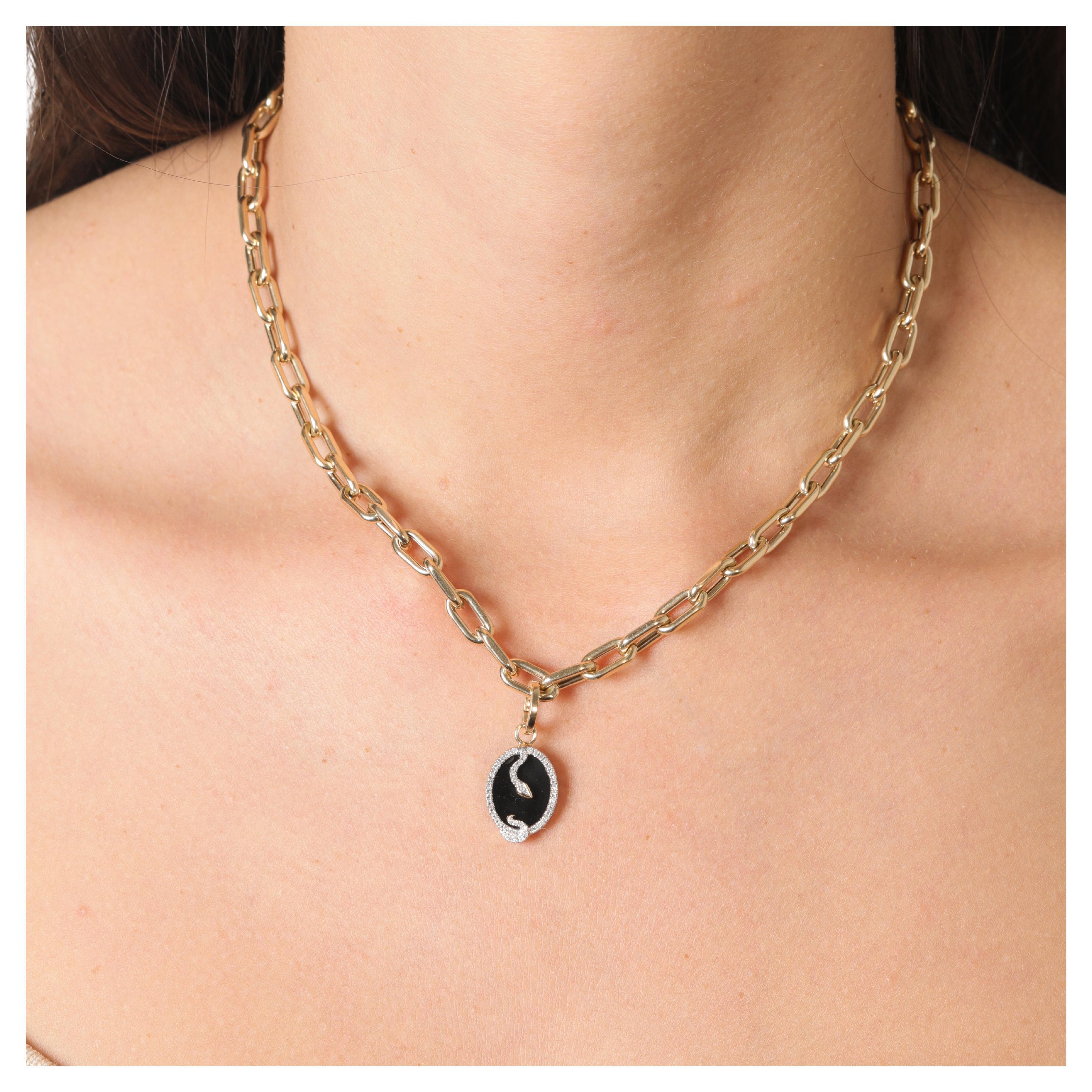 Adina Reyter Einzigartiger Onyx + Diamant Oval Schlangenanhänger mit Scharnier Charme - Y14 im Zustand „Neu“ in Sherman Oaks, CA