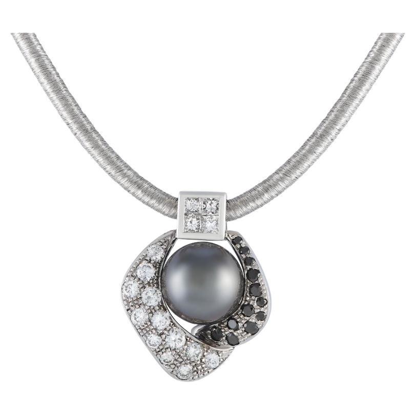 ADione White Gold 1.50ct White and 0.50ct Black Diamond Tahitian Pearl Necklace For Sale