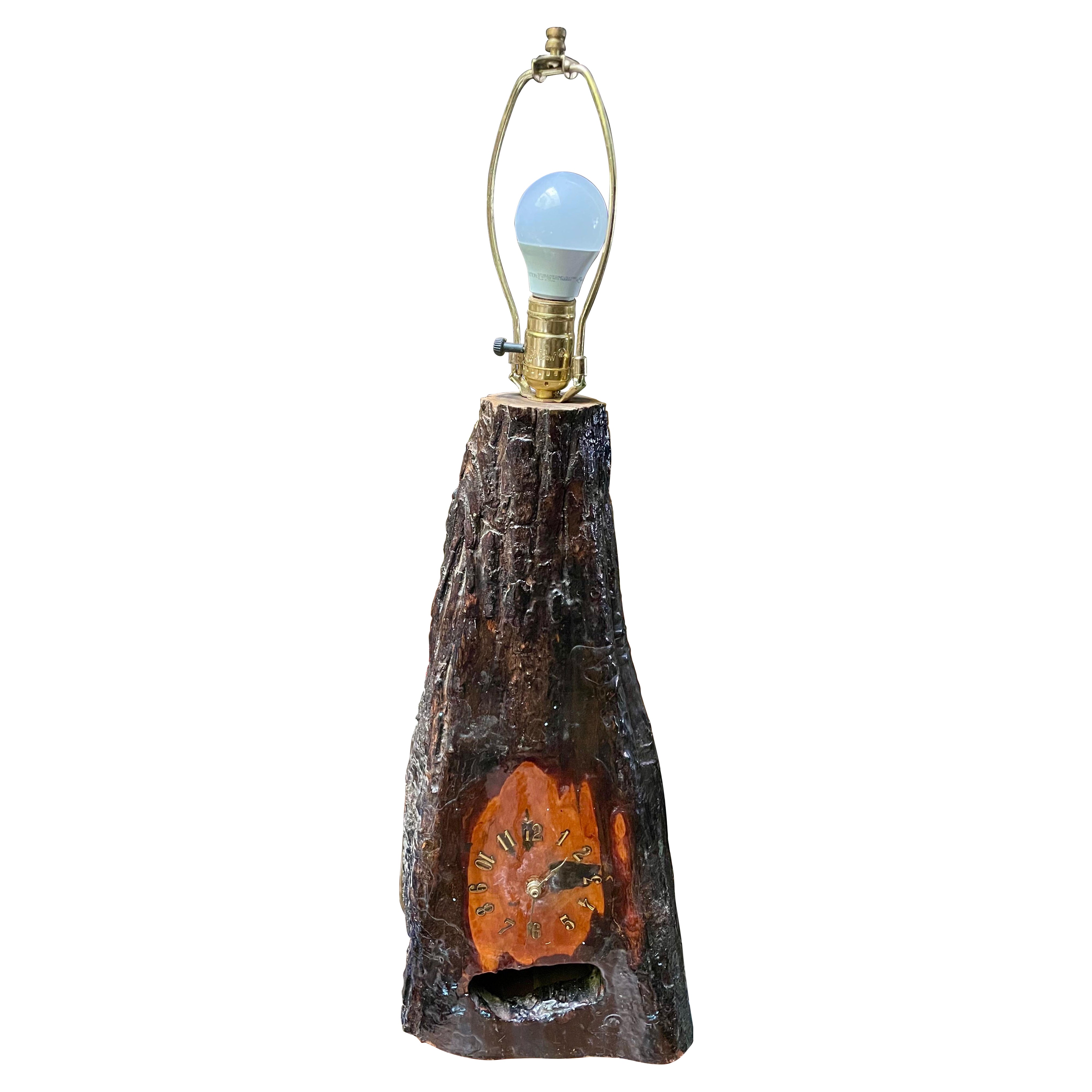 Cabine Rustic Style Handmade Burl Wood Table Lamp Bark Clock Lacquered en vente
