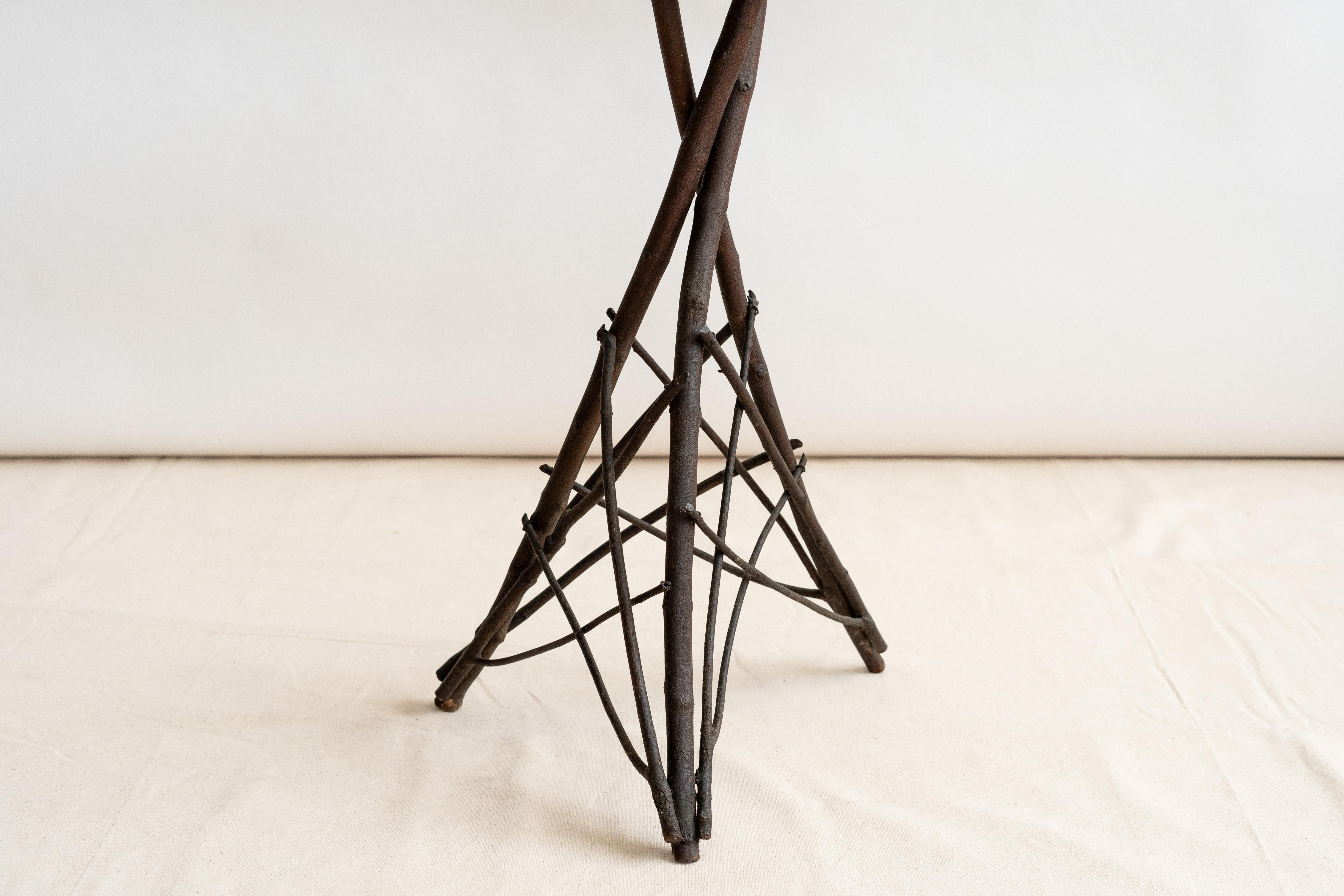 Table d'appoint octogonale Twig d'Adirondack Bon état - En vente à Cambridge, US