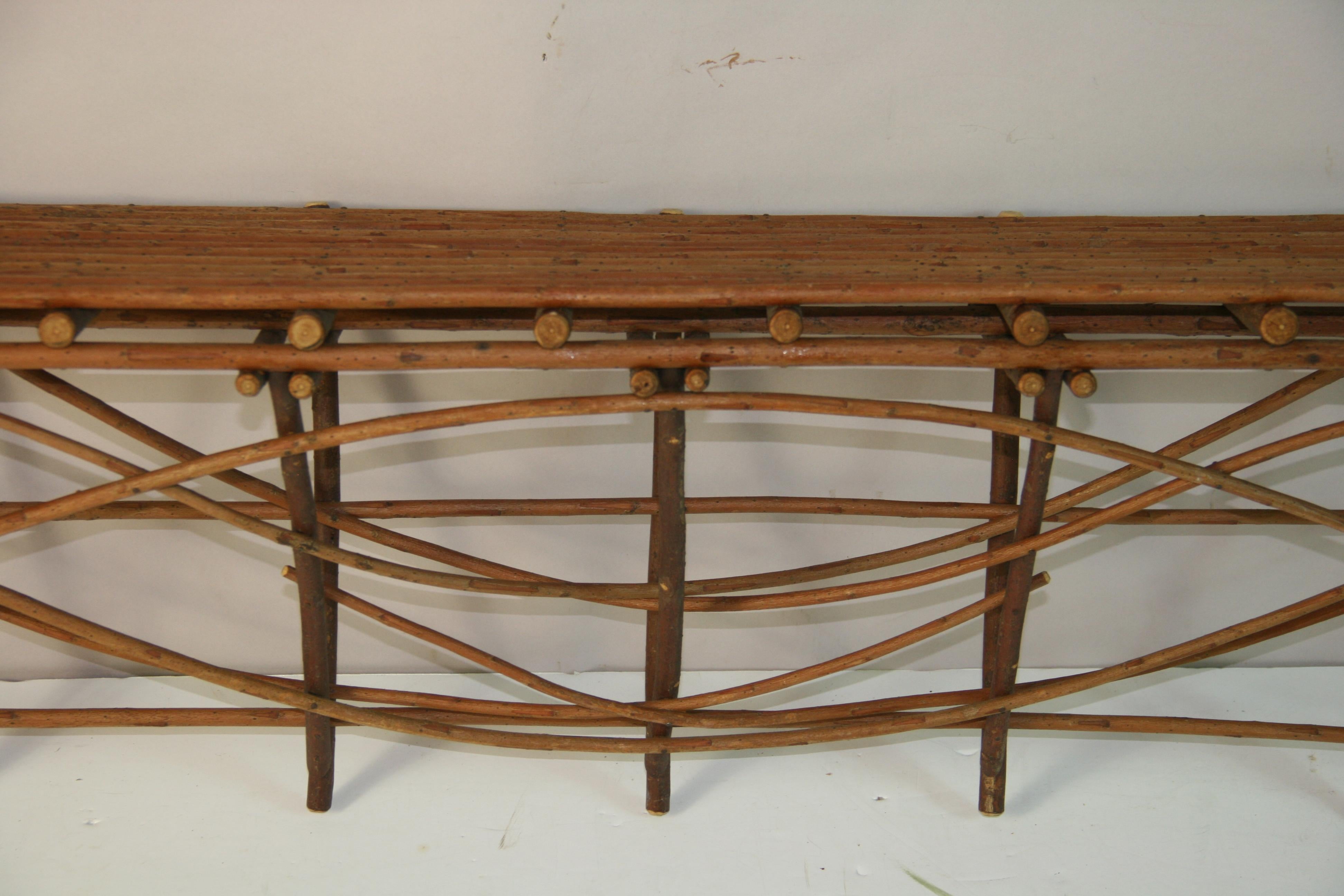 Adirondack  Primärer gebogener Zweig  Hand Made Weidenregale {2 verfügbar) im Angebot 1
