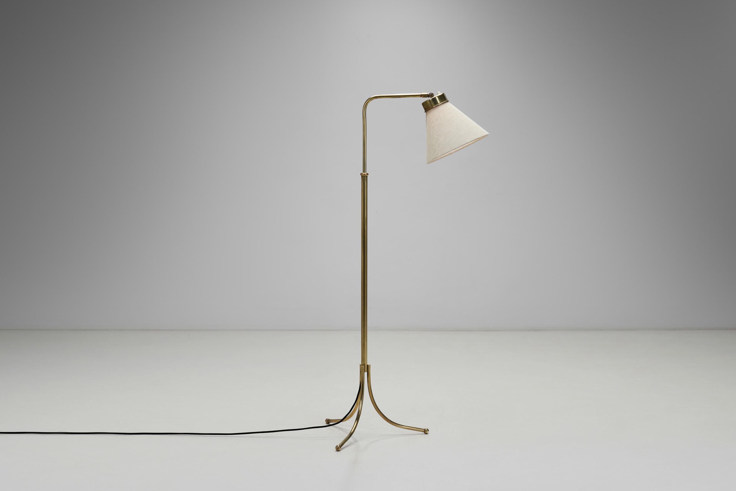 Lampada da terra regolabile 