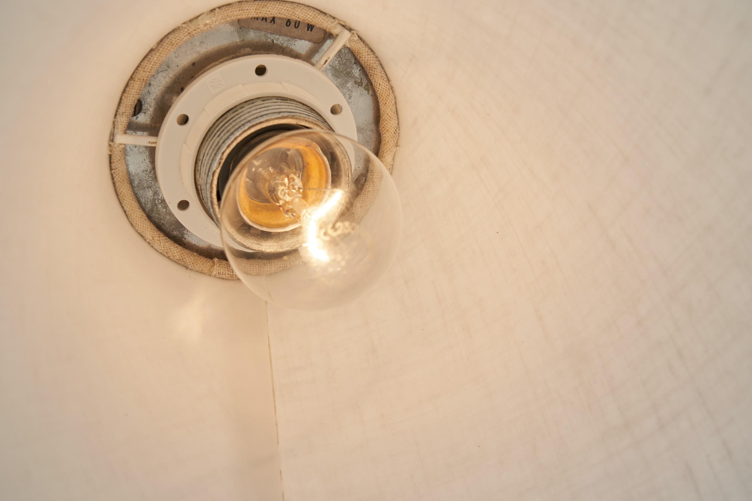 Lampada da terra regolabile 