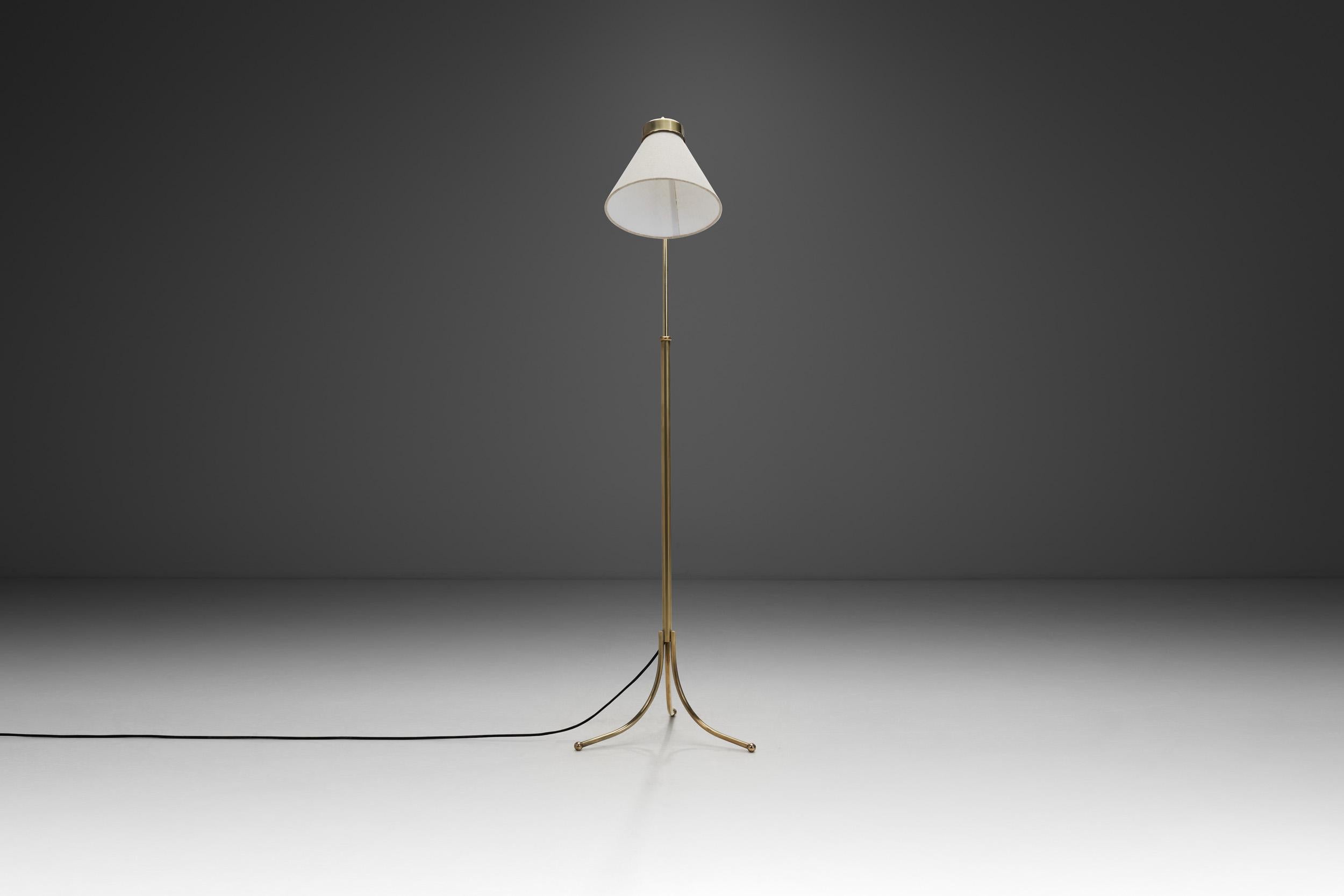 Lampada da terra regolabile 