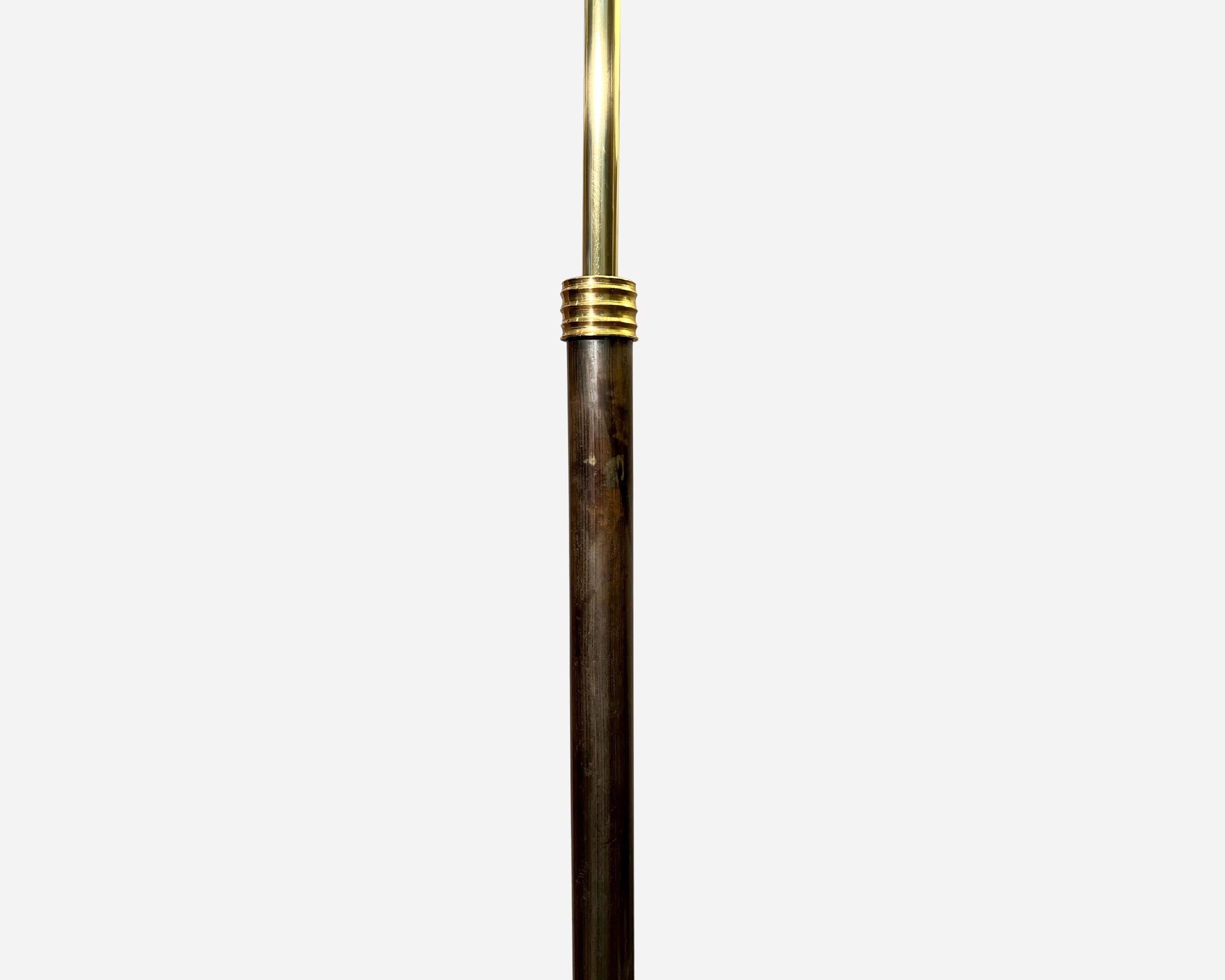 Laccato Lampada da terra regolabile ed estensibile, di Maison Arlus, Parigi, Francia, circa 1950 in vendita