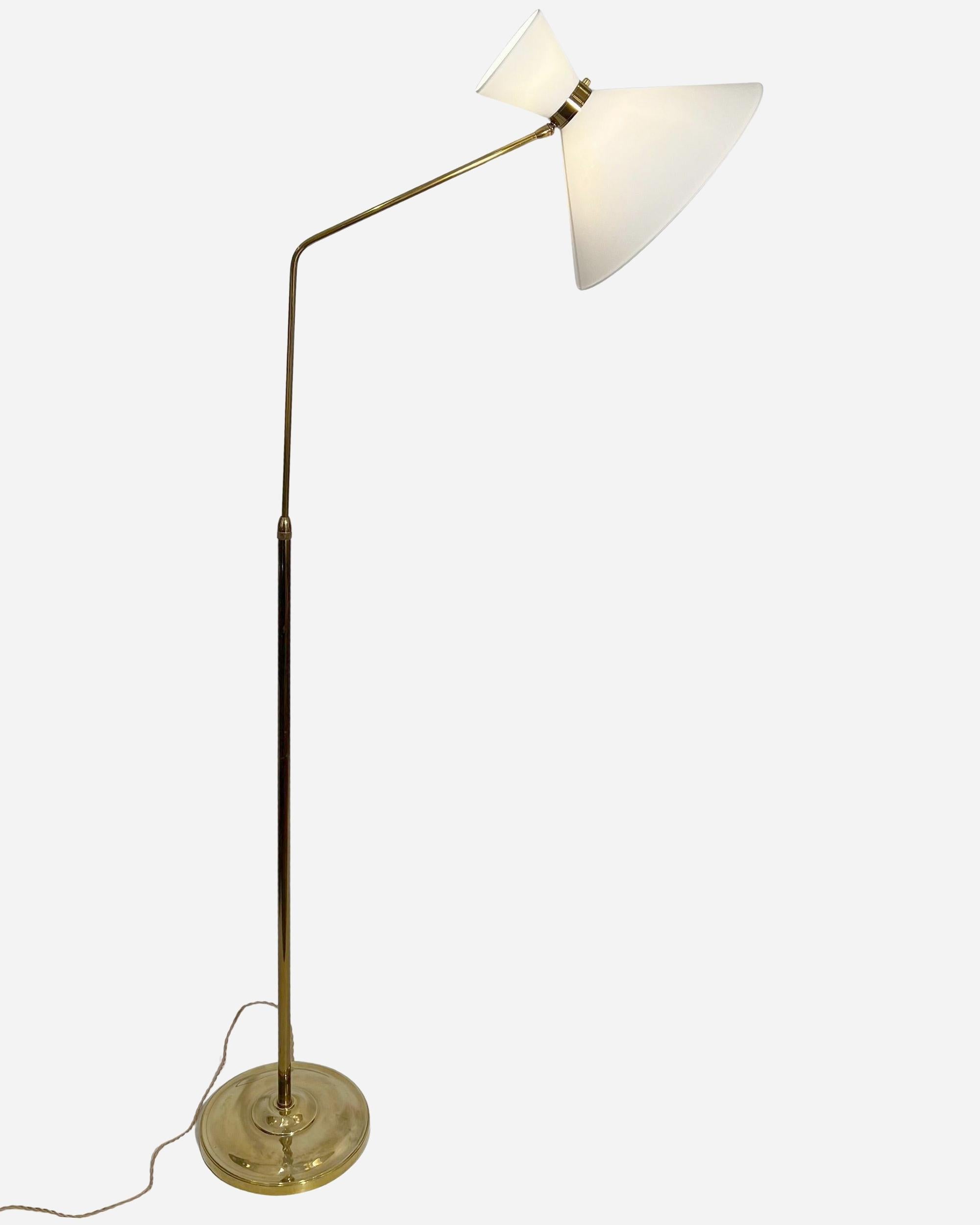 Mid-Century moderno Lampada da terra regolabile ed estensibile, di Maison Lunel, Parigi, Francia, circa 1950 in vendita