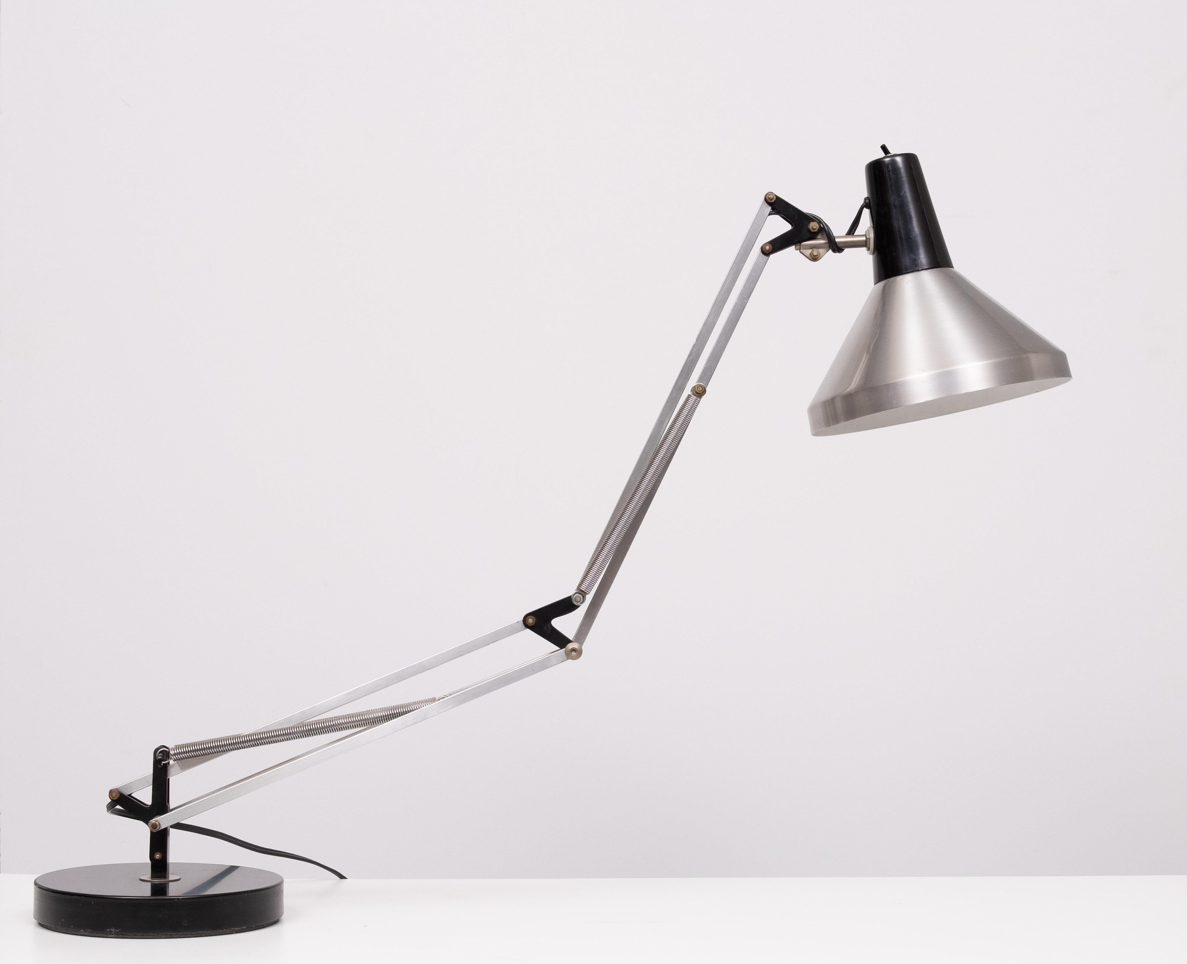 Mid-Century Modern Adjustable Architect desk lamp model T9 by Hala, 1960s For Sale
