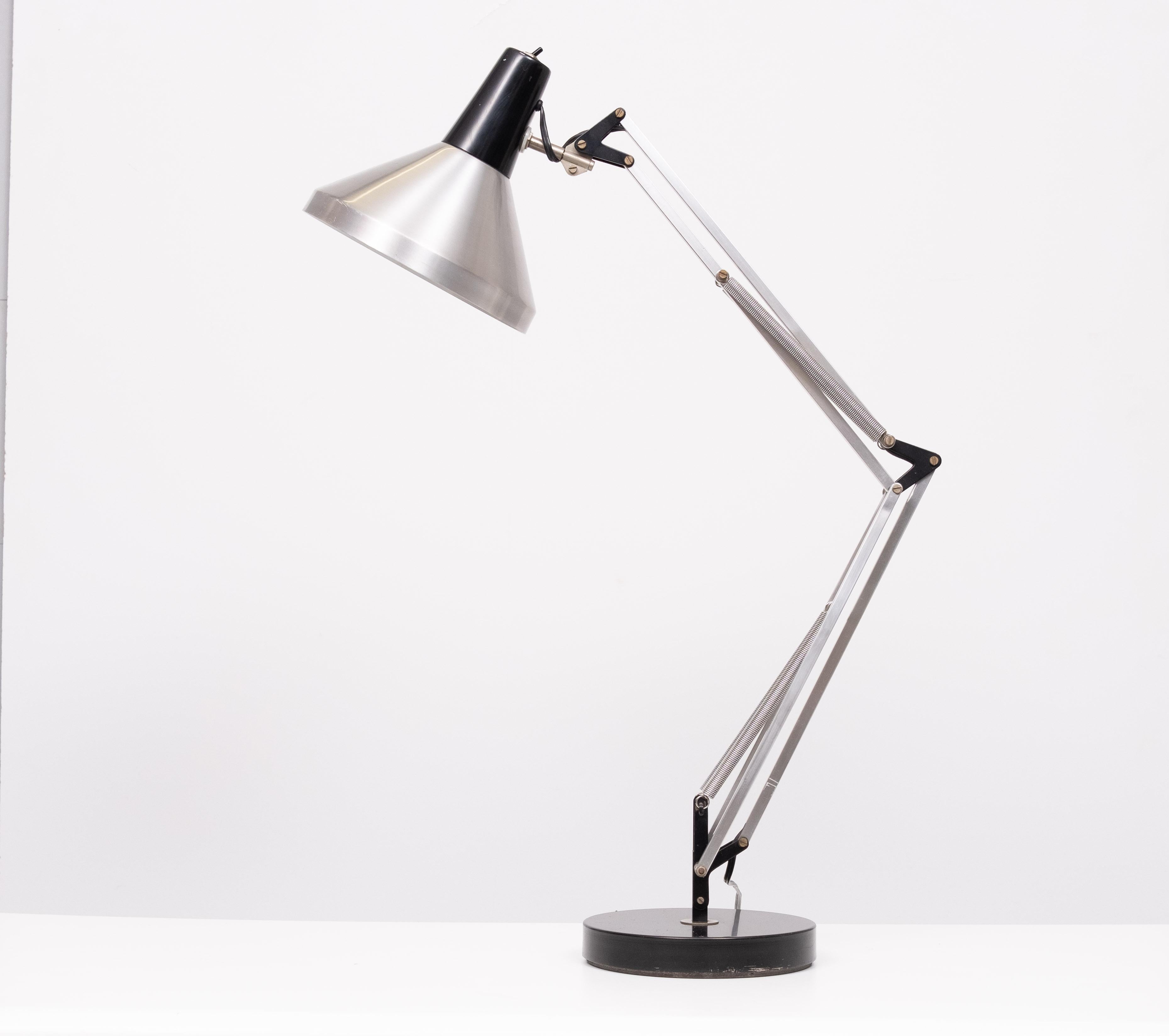 Adjustable Architect desk lamp model T9 by Hala, 1960s For Sale 2