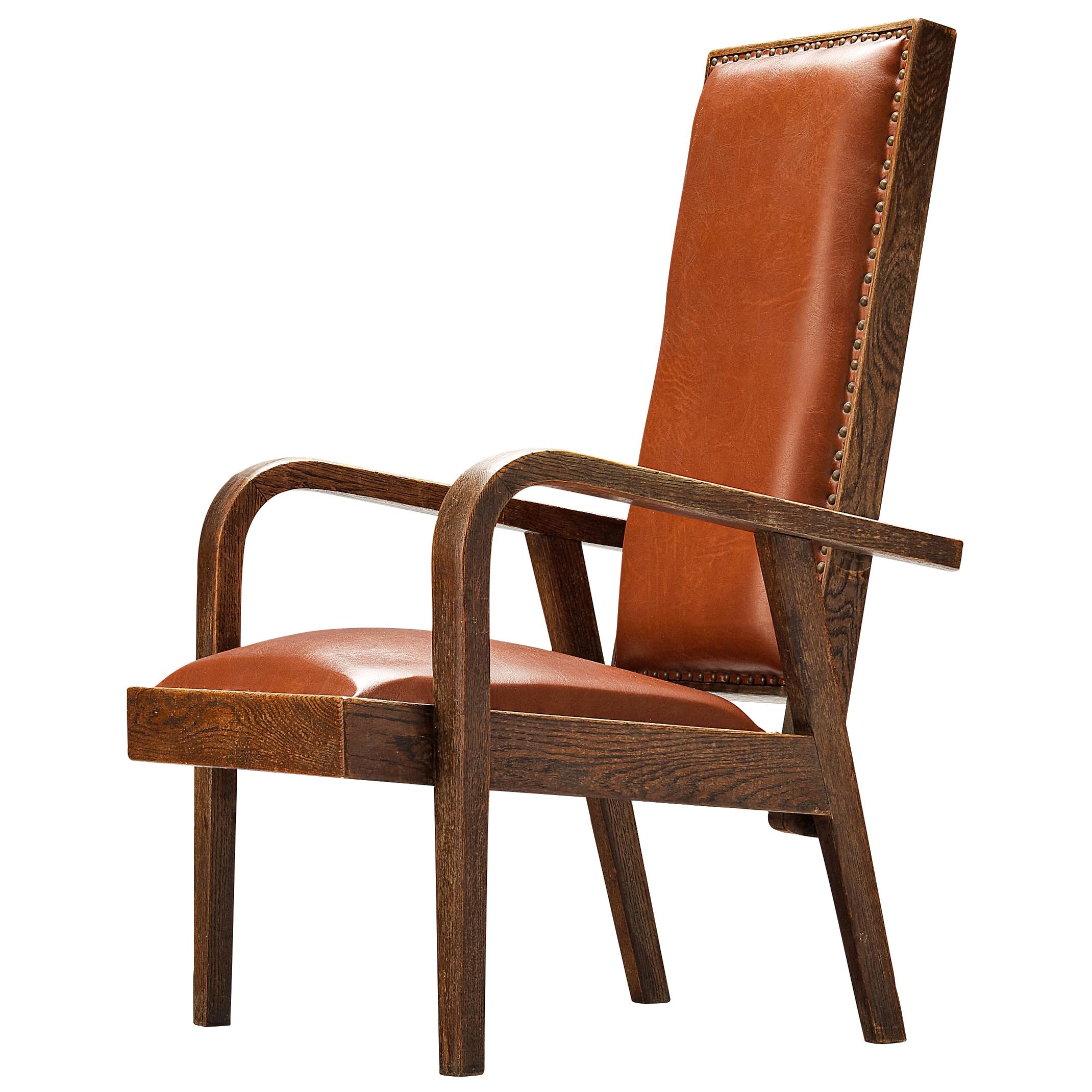 Verstellbarer Sessel aus rotem Leder und Eiche im Angebot