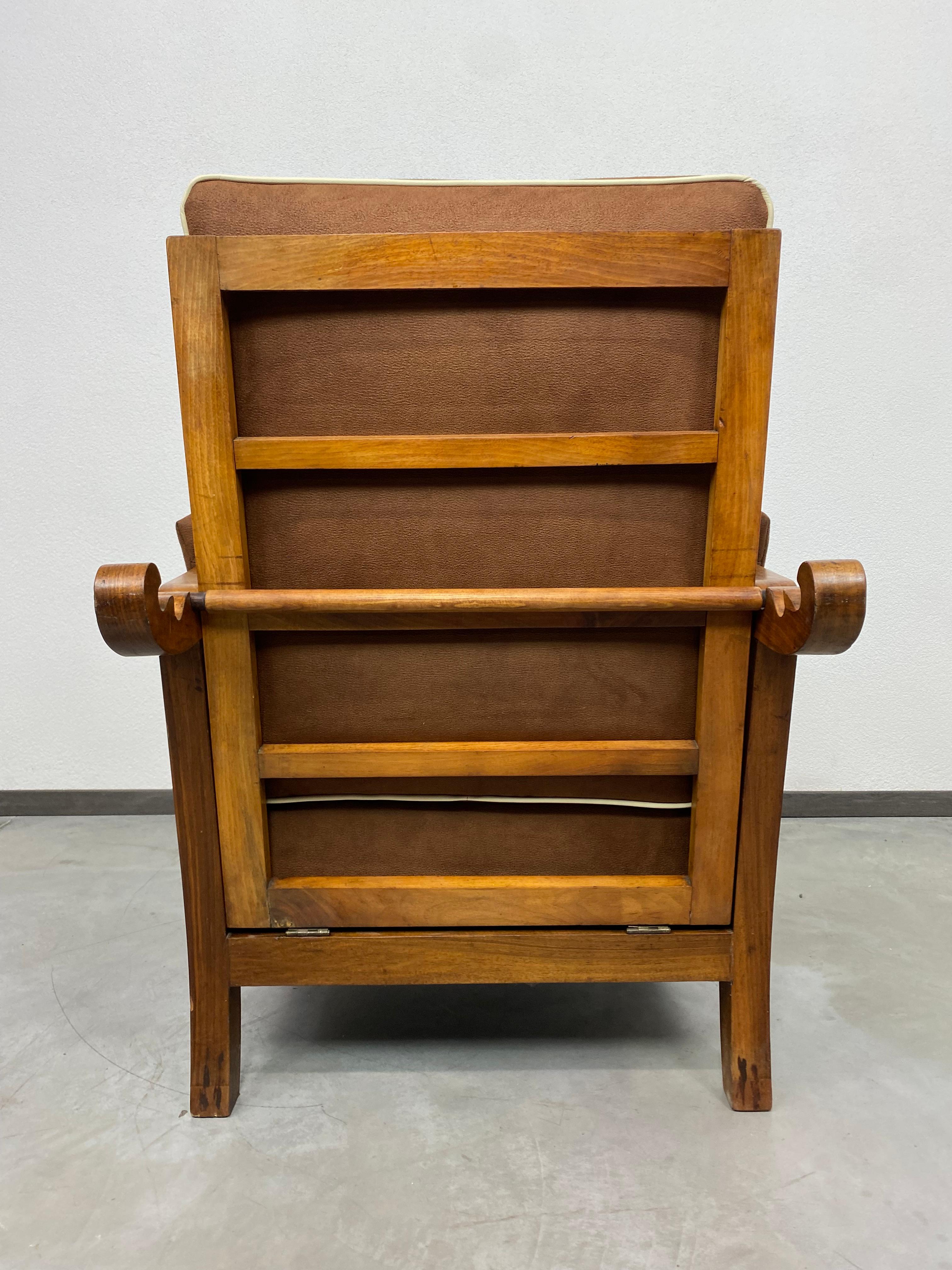 Adjustable art deco armchairs For Sale 3