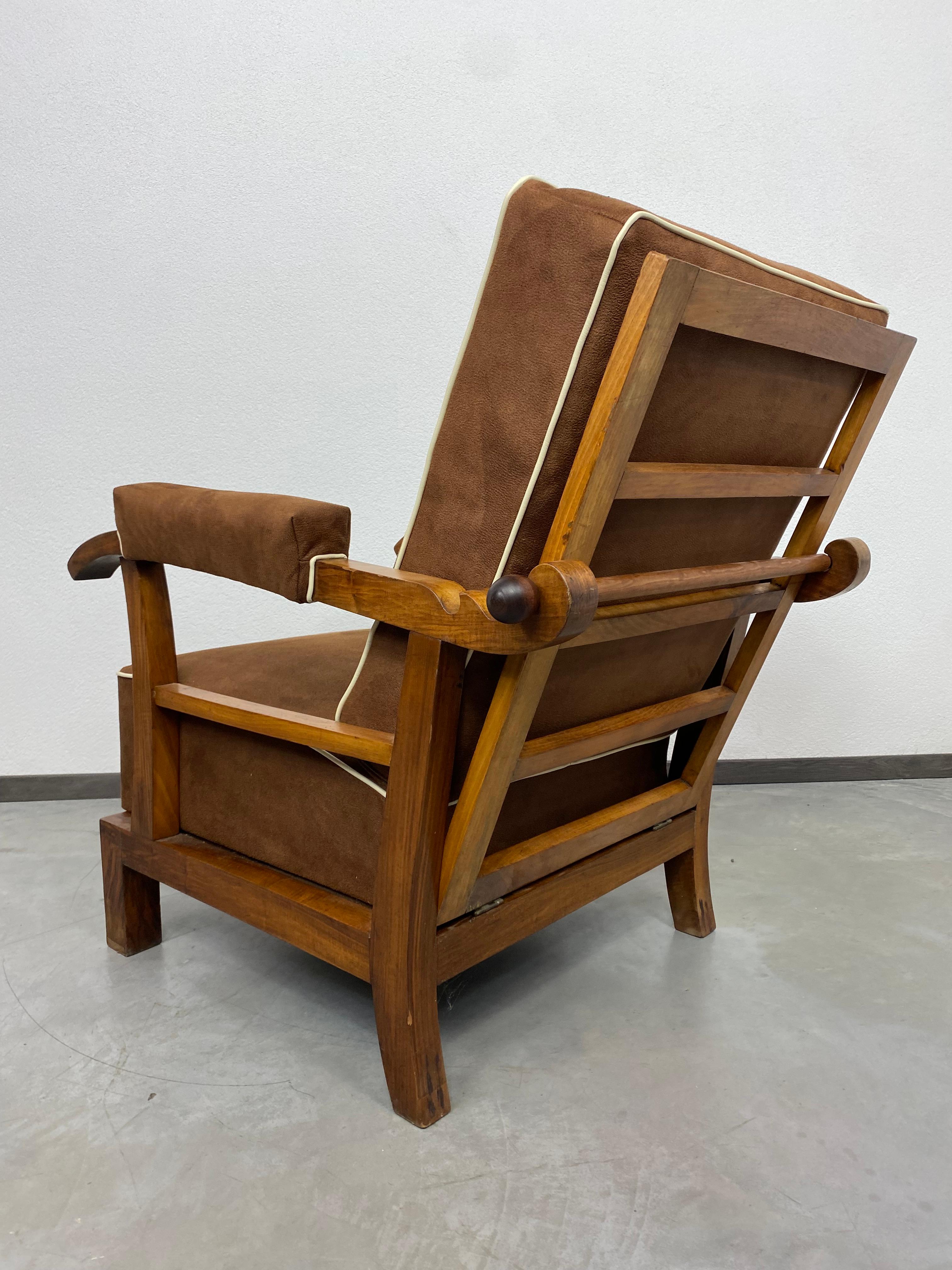 Adjustable art deco armchairs For Sale 5