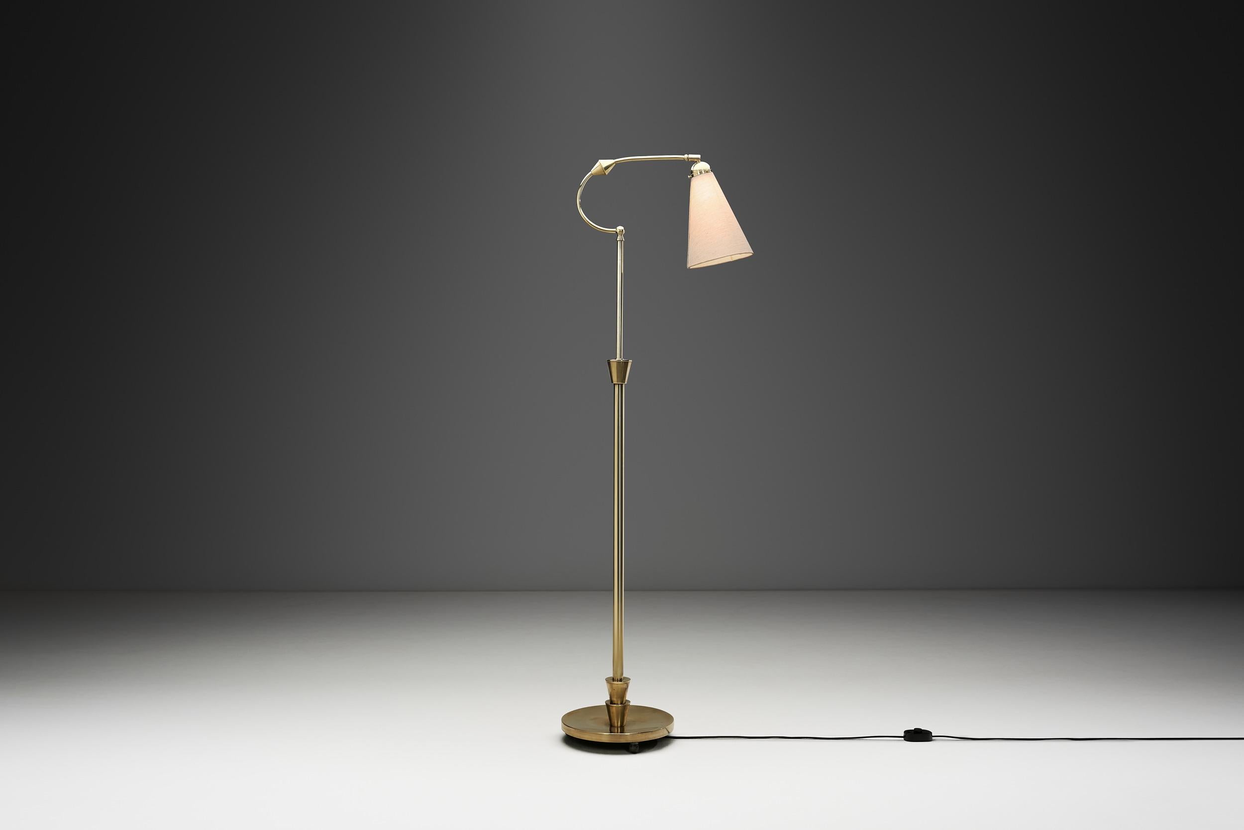 Lampada da terra regolabile Art D�éco, Scandinavia Prima metà del XX secolo In condizioni buone in vendita a Utrecht, NL