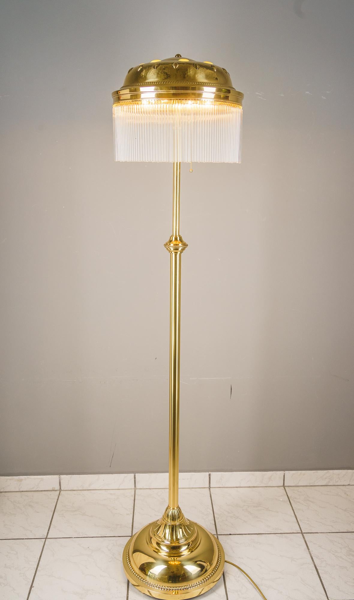 Adjustable art deco floor lamp with opaline glass stones on the shade 1920s For Sale 5