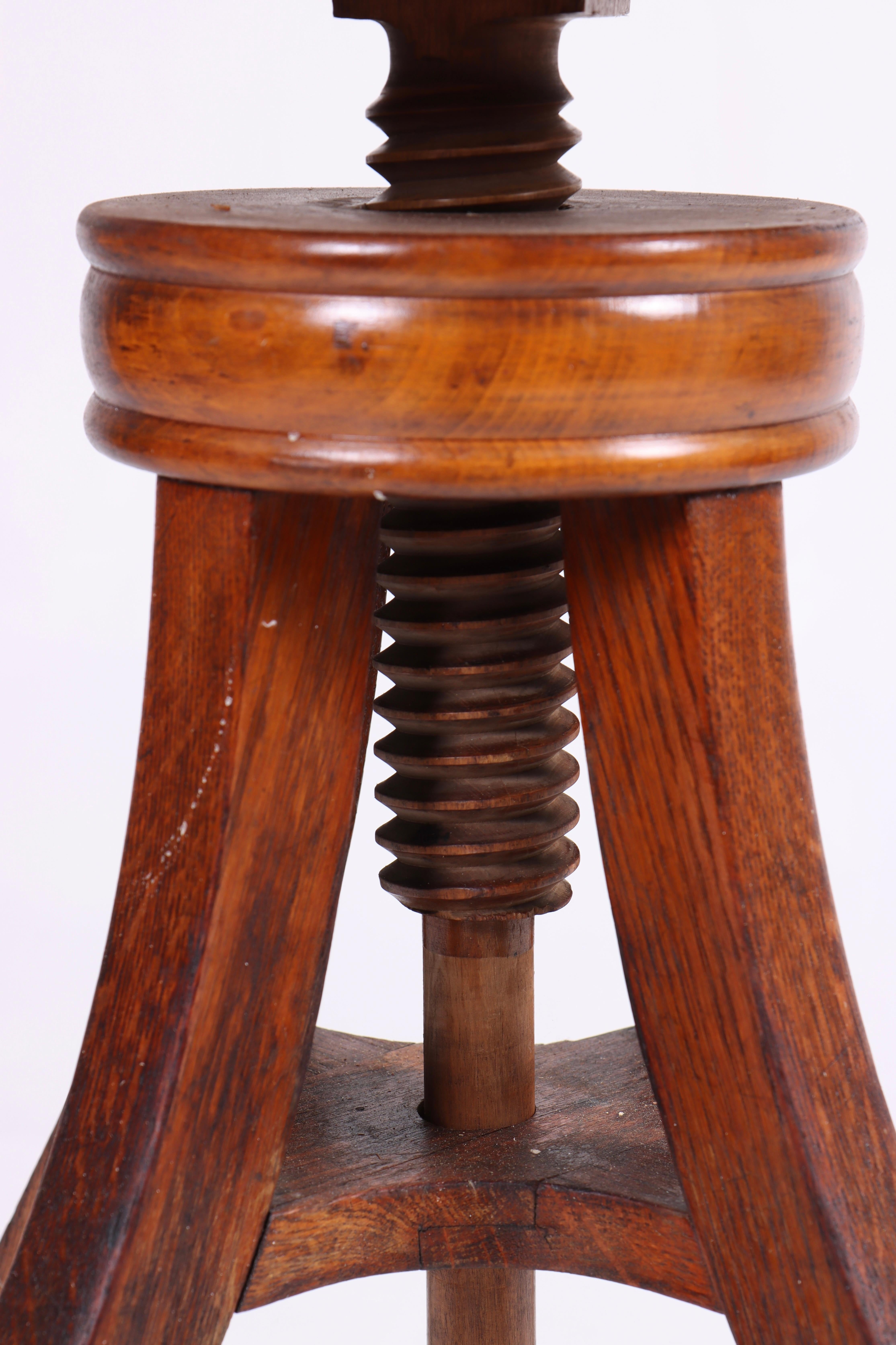 Scandinavian Modern Adjustable Artist Stool in Oak and Patinated Leather, Denmark, 1930s For Sale