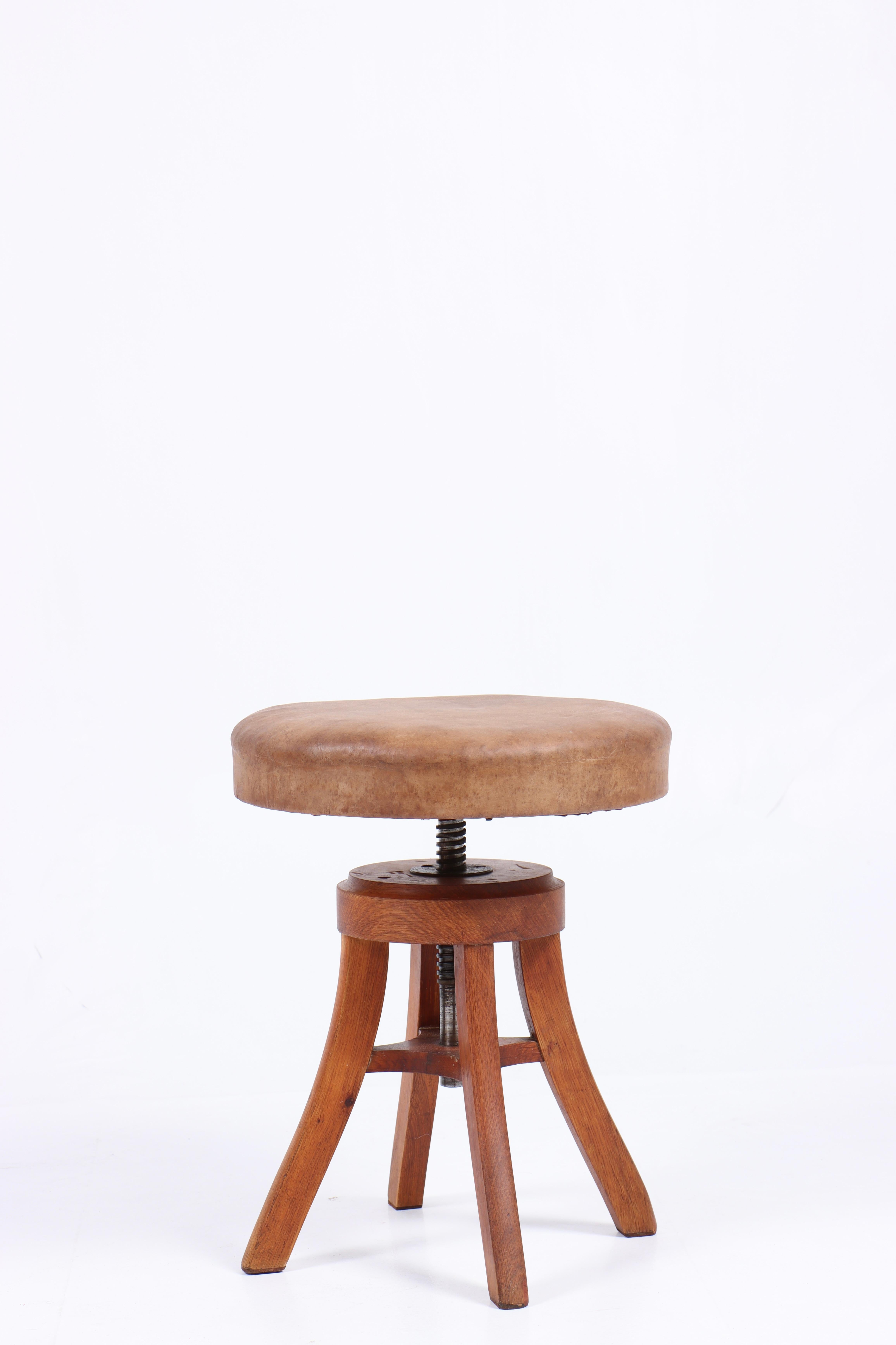 Adjustable Artist Stool in Oak and Patinated Leather, Denmark, 1930s For Sale 1