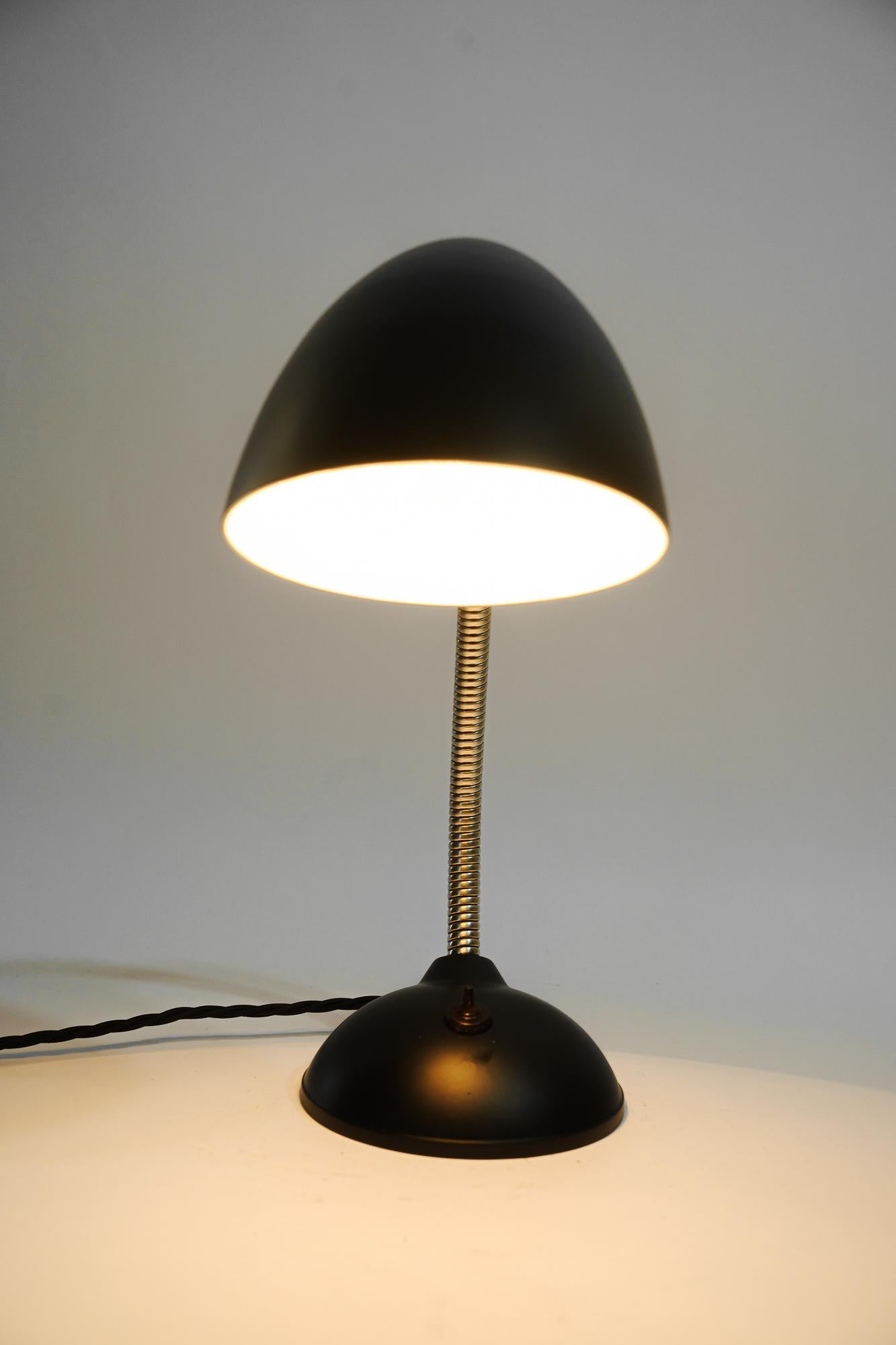 Lampe de bureau réglable en bakélite, Allemagne, vers 1940 en vente 2
