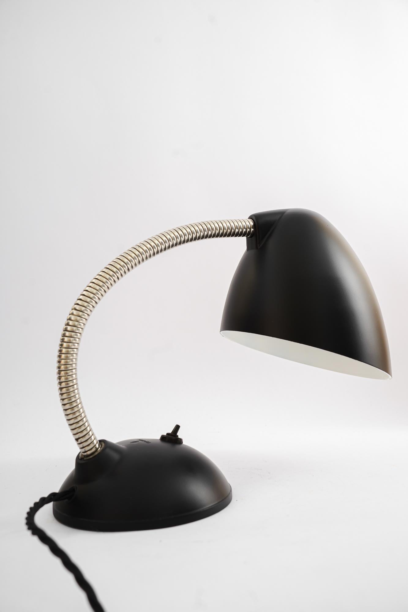 Adjustable Bakelite Table Lamp, Germany, Around 1940s In Good Condition For Sale In Wien, AT