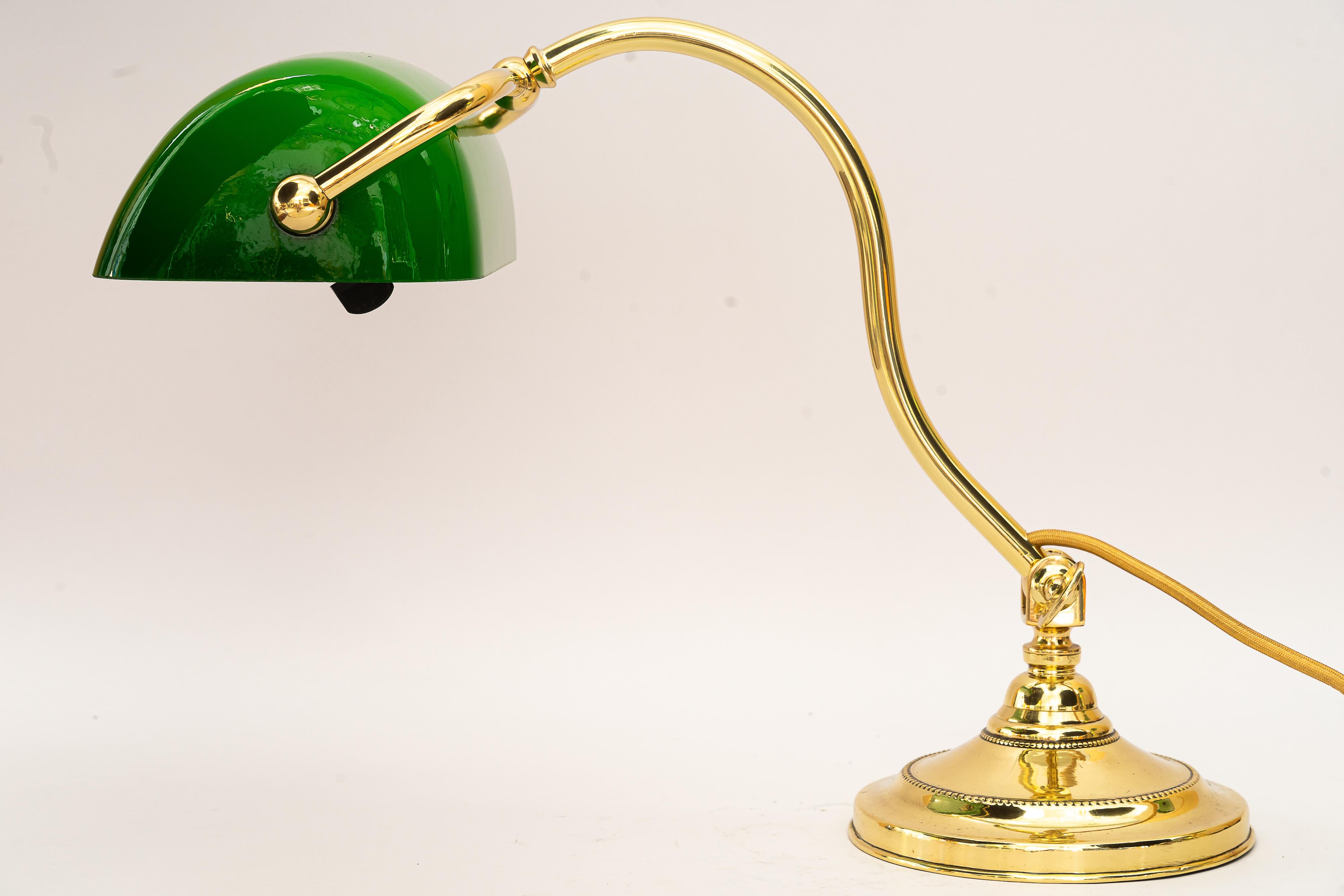 famous green lamp