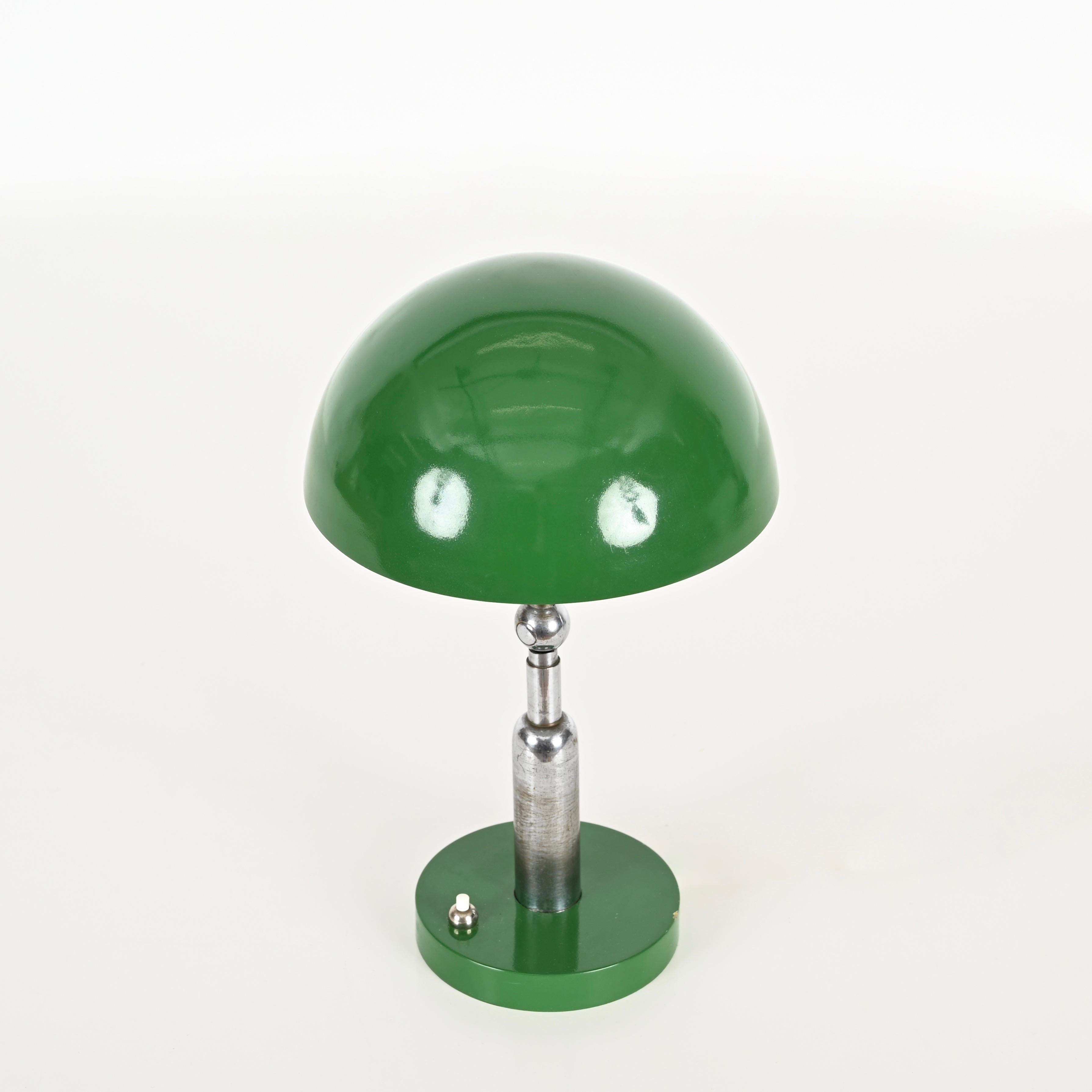 Verstellbare Bauhaus-Tischlampe in Grün aus Chrom und emailliertem Metall, Italien 1940er Jahre im Angebot 6