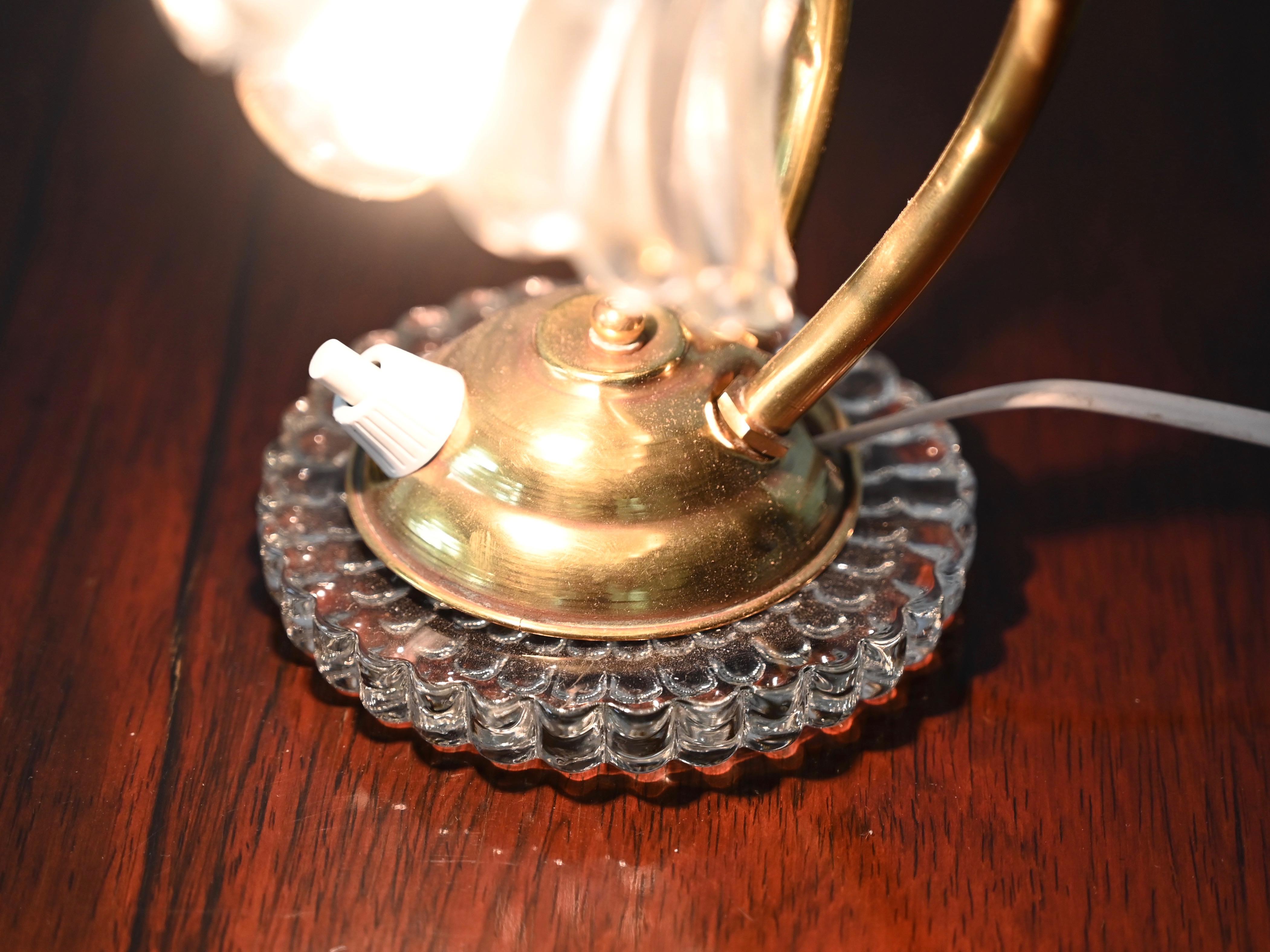 Adjustable Bell Table Lamp in Murano Glass and Brass by Barovier, Italy 1940s For Sale 6