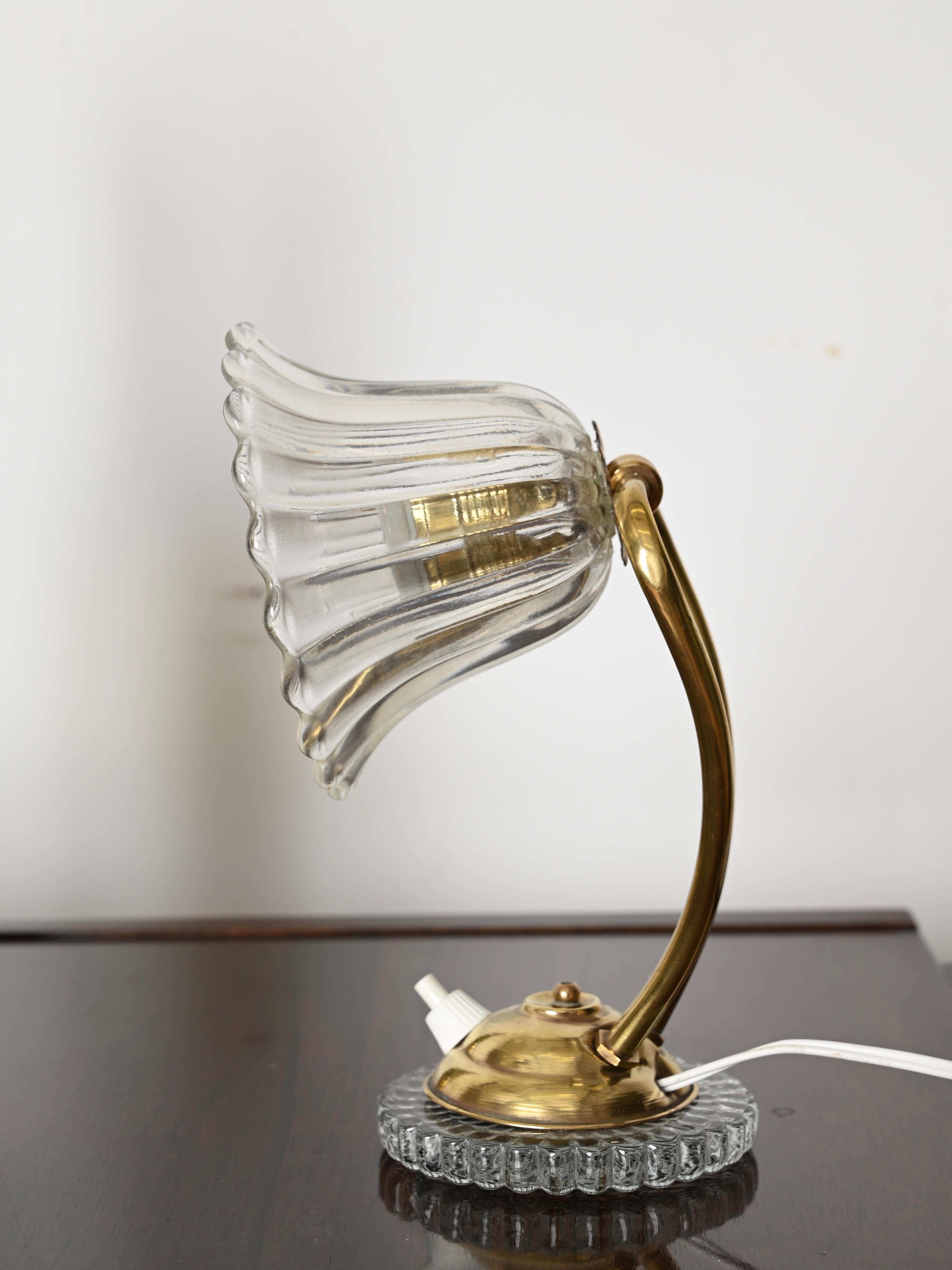 Mid-Century Modern Adjustable Bell Table Lamp in Murano Glass and Brass by Barovier, Italy 1940s For Sale