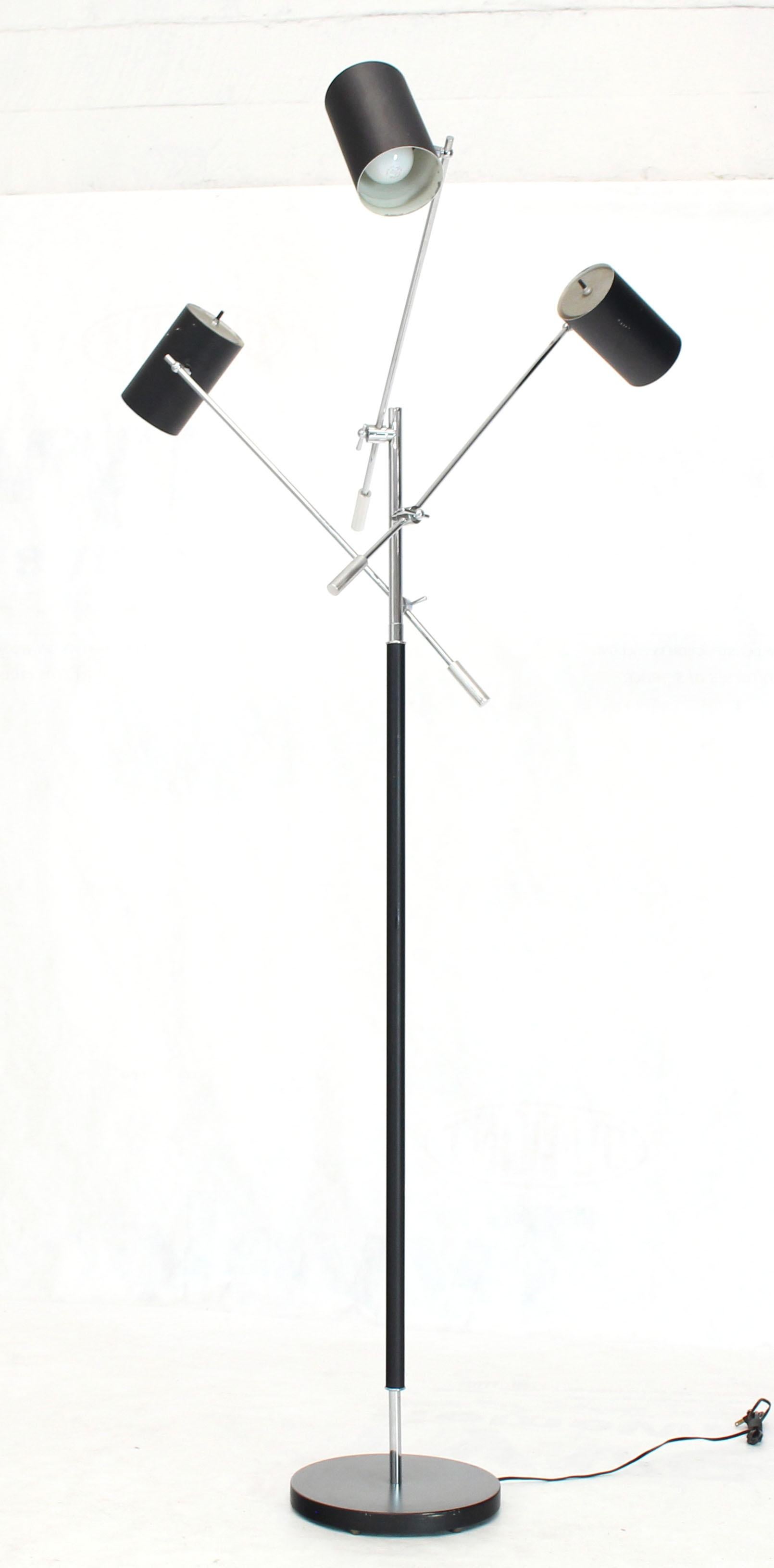Adjustable Black and Chrome Triennale Floor Lamp by Sonneman Arredoluce Style For Sale 6