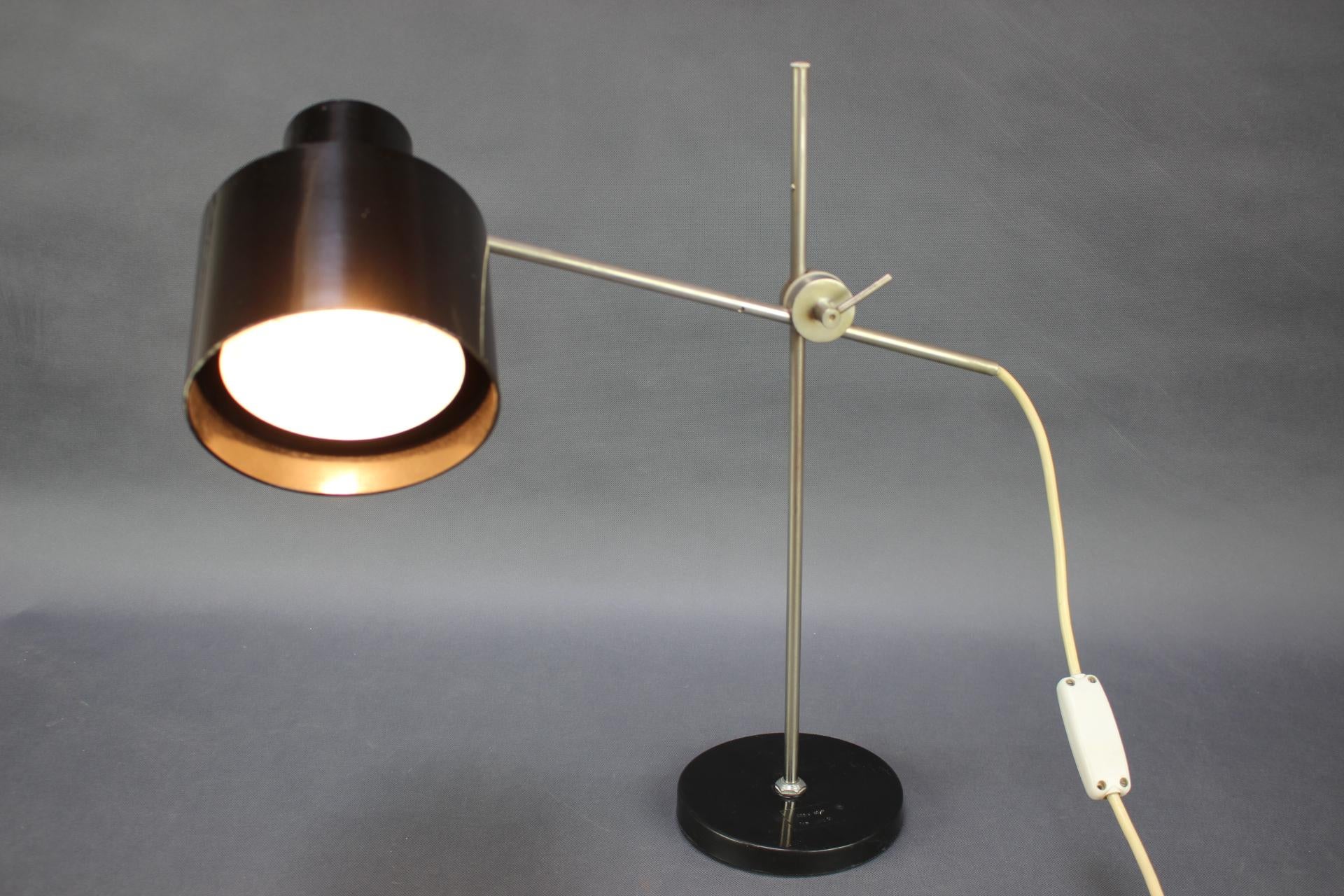 Adjustable Black Bakelite Industrial Table Lamp / Czechoslovakia, 1970s For Sale 2