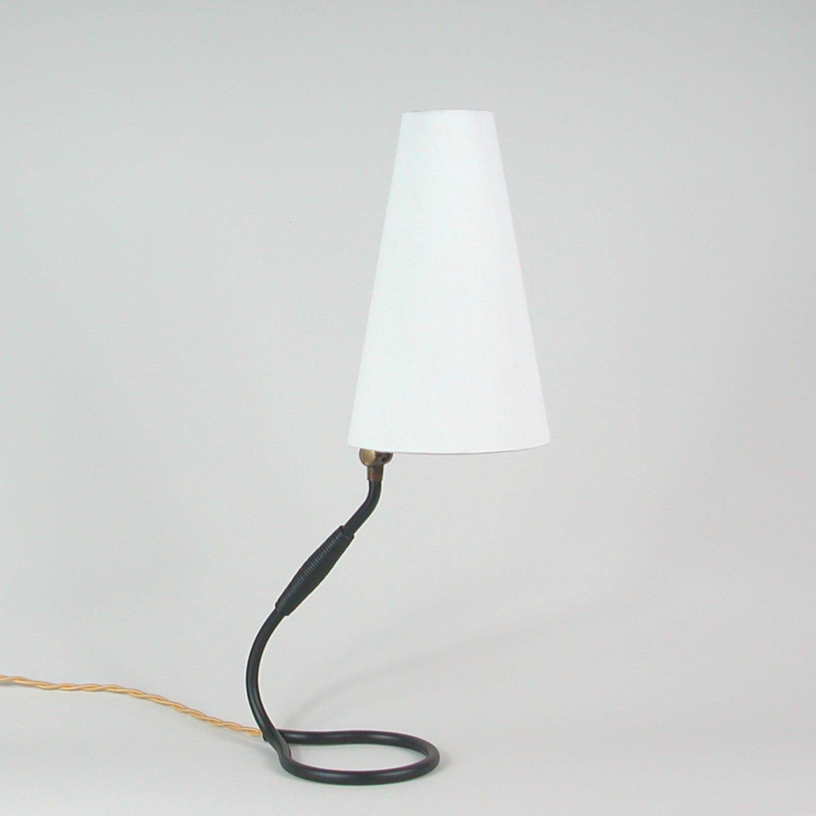 Adjustable Black Brass and Bakelite Wall or Table Lamp 306 by Kaare Klint, 1950s For Sale 7