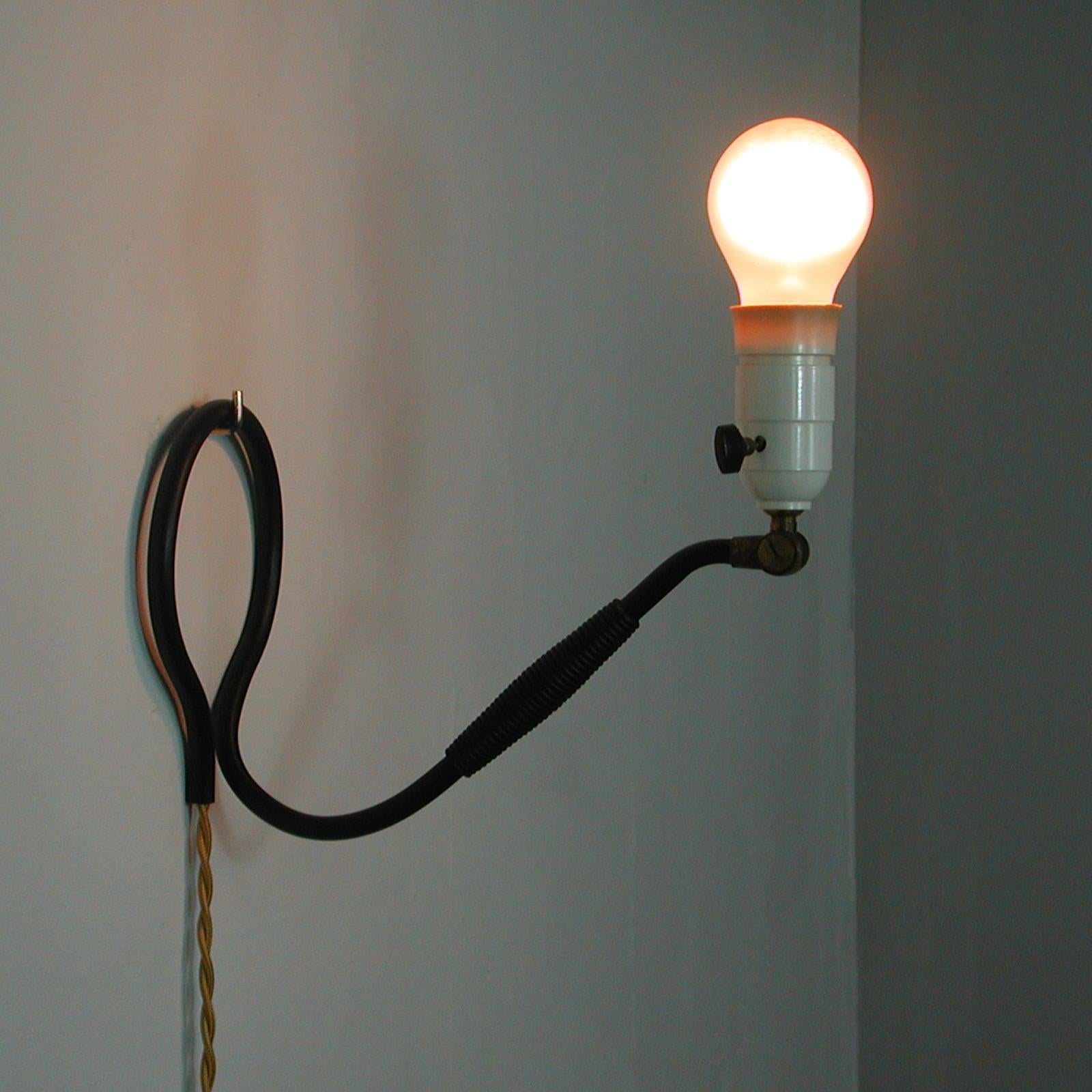 Adjustable Black Brass and Bakelite Wall or Table Lamp 306 by Kaare Klint, 1950s For Sale 3
