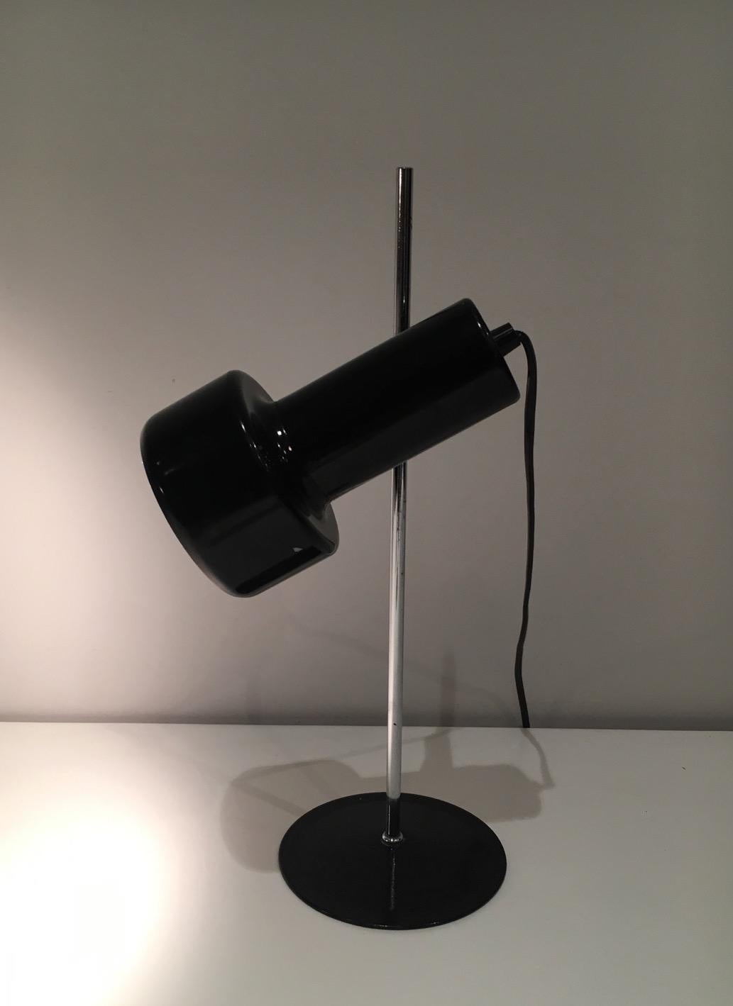 Lampe de bureau réglable en laque noire et chrome. Œuvres françaises, vers 1970 en vente 4