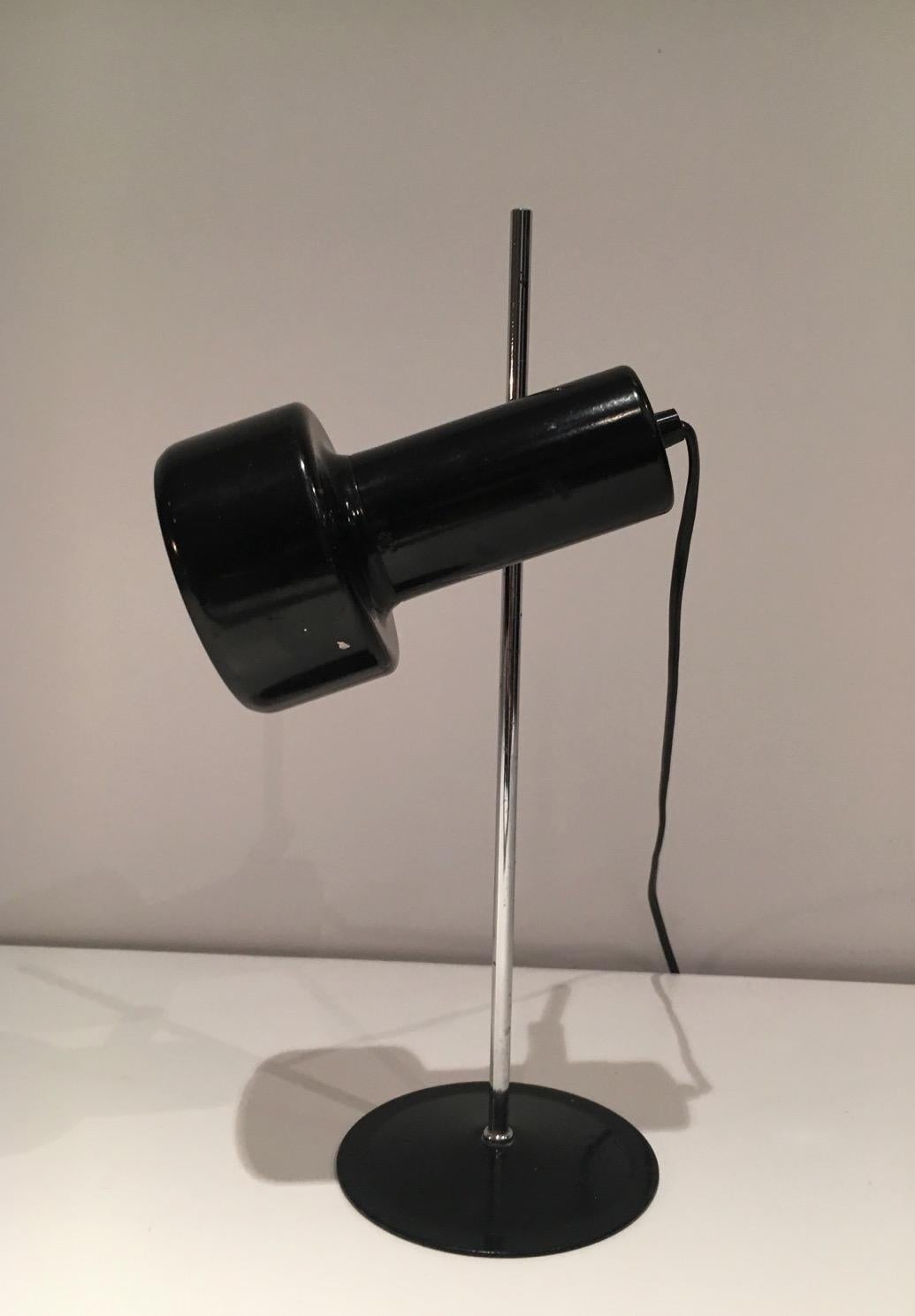 Adjustable Black Lacquered and Chrome Table Lamp. French Work, Circa 1970 For Sale 2