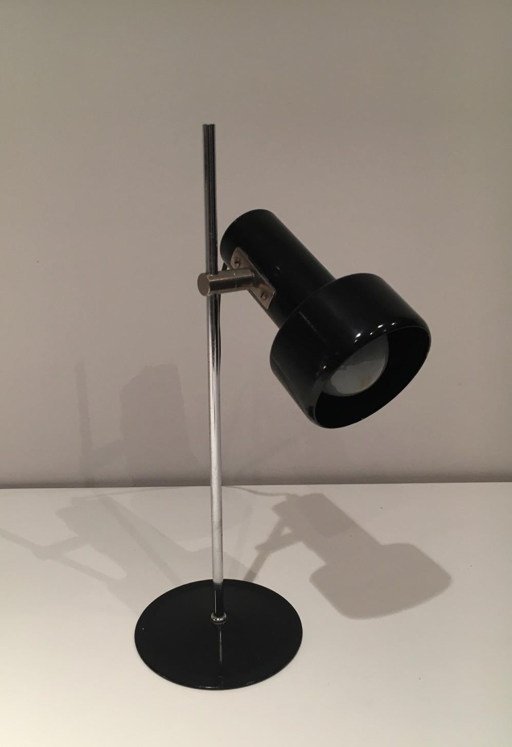 Lampe de bureau réglable en laque noire et chrome. Œuvres françaises, vers 1970 en vente 1