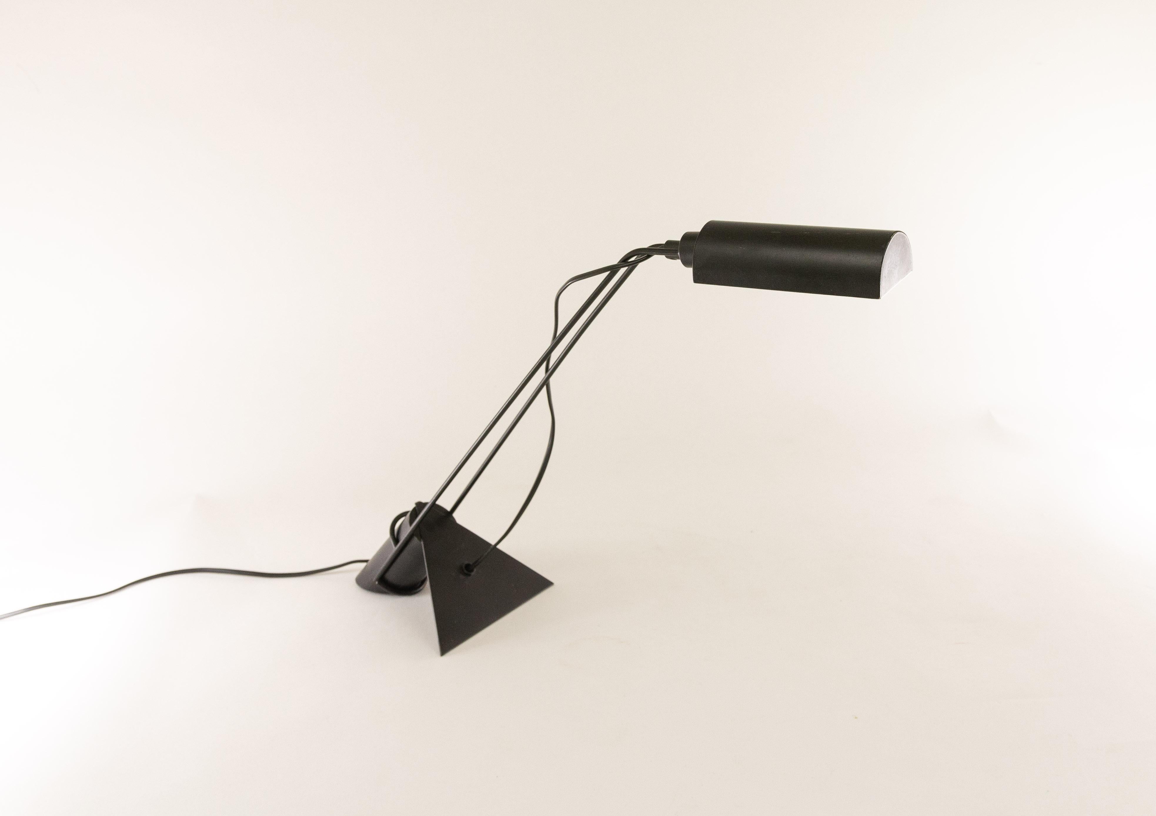 Lampe de bureau réglable en métal noir d'Italie, années 1970 Bon état - En vente à Rotterdam, NL
