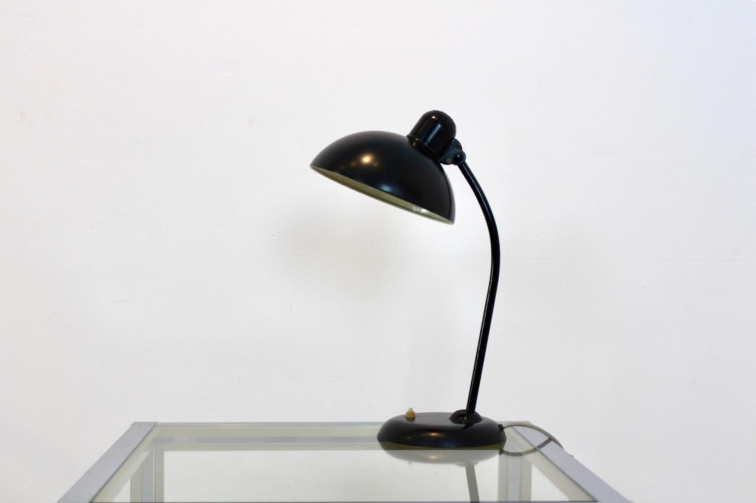 Lámpara de mesa negra regulable de Christian Dell para Kaiser Idell, Alemania Años 30 3