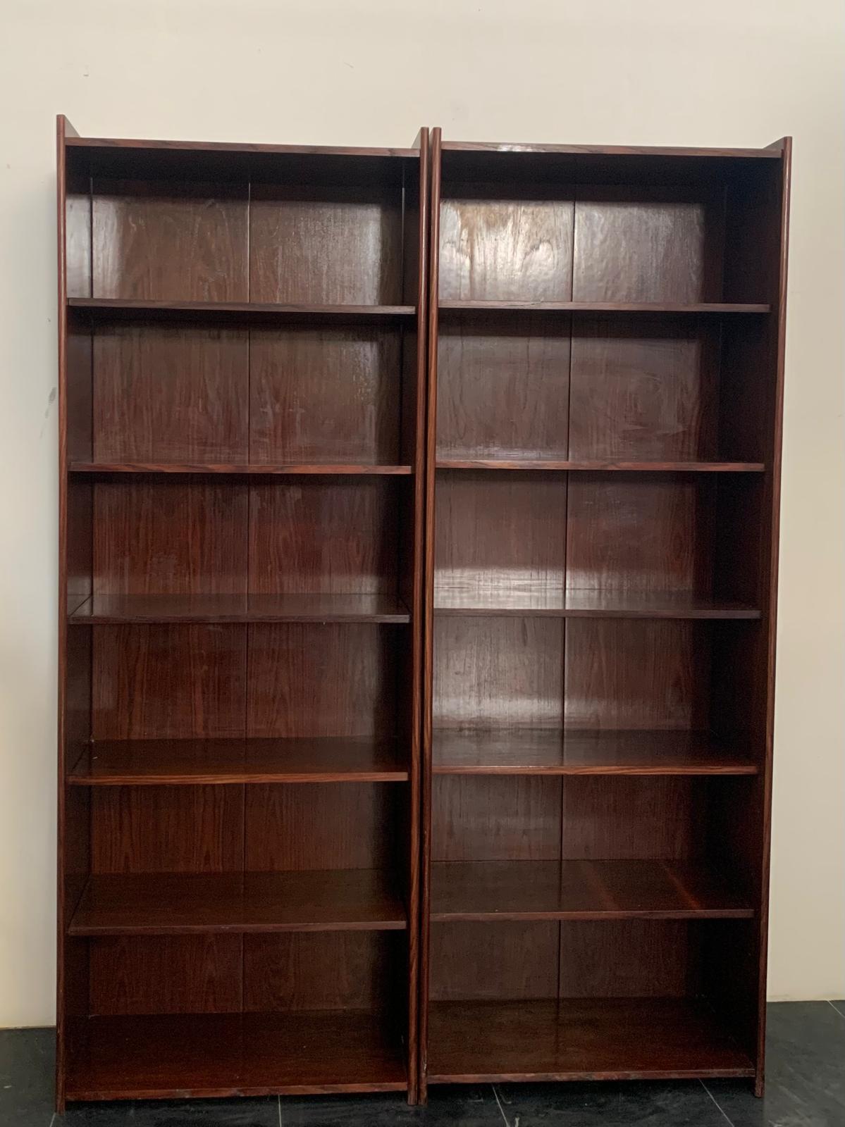 Italiano Librerie regolabili in palissandro, set da 2 in vendita