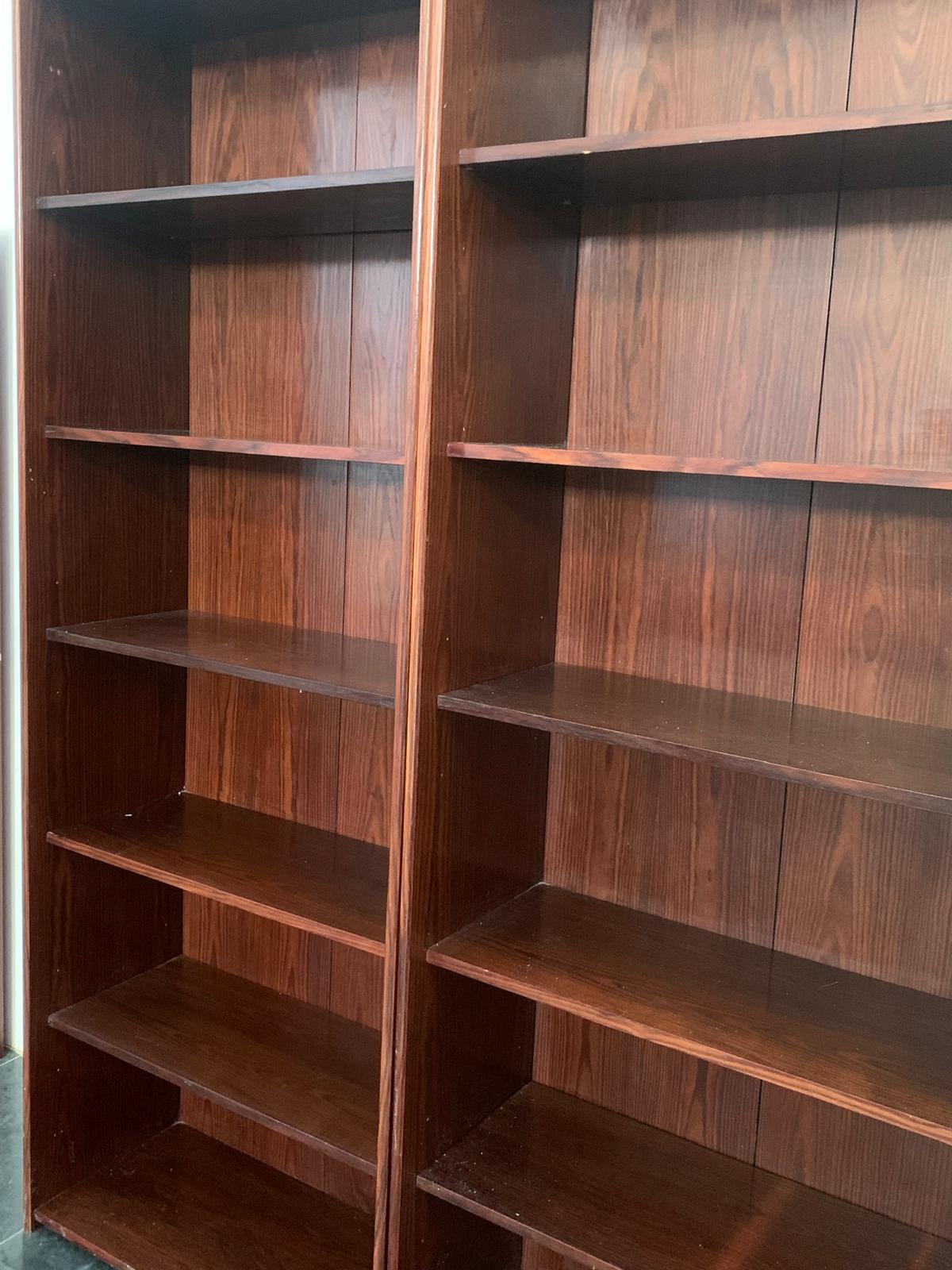 Fine XX secolo Librerie regolabili in palissandro, set da 2 in vendita