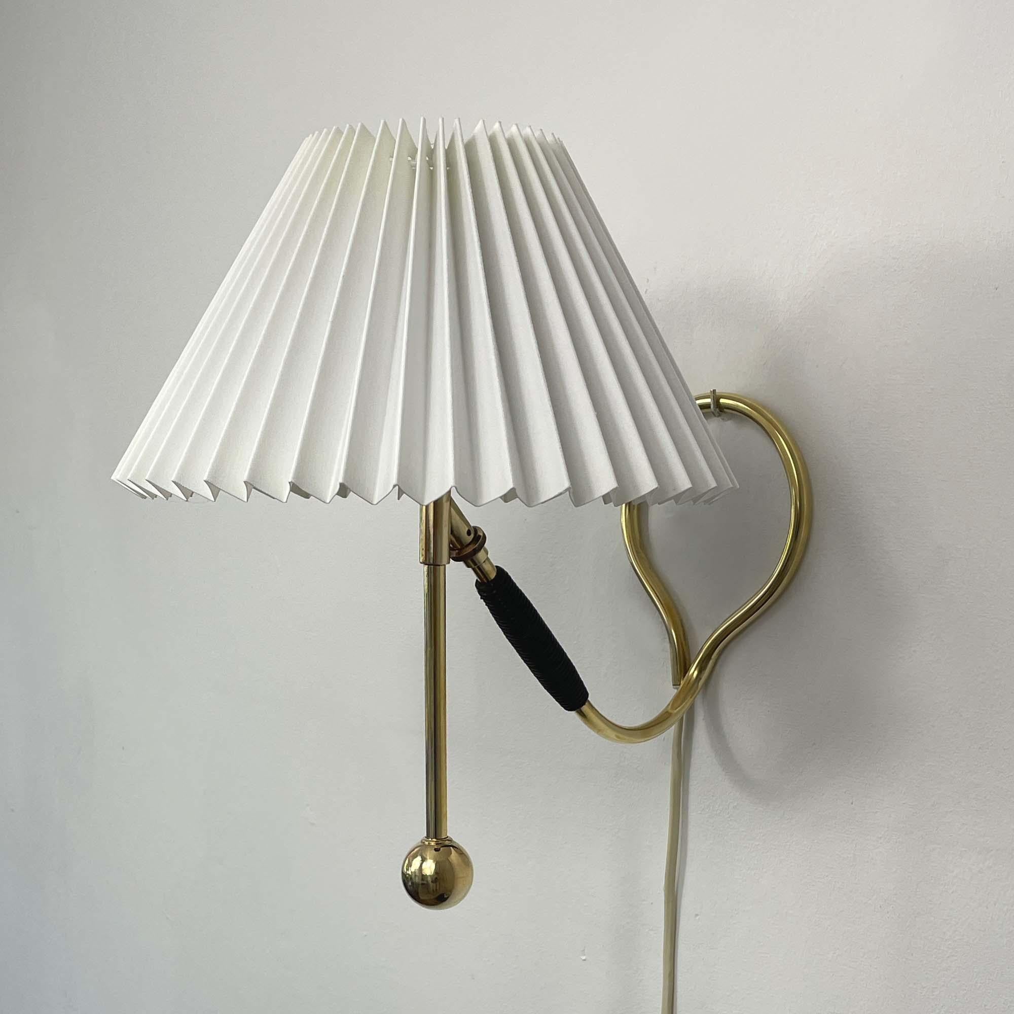 Danish Adjustable Brass and Bakelite Wall and Table Lamp 306 by Kaare Klint, 1950s For Sale